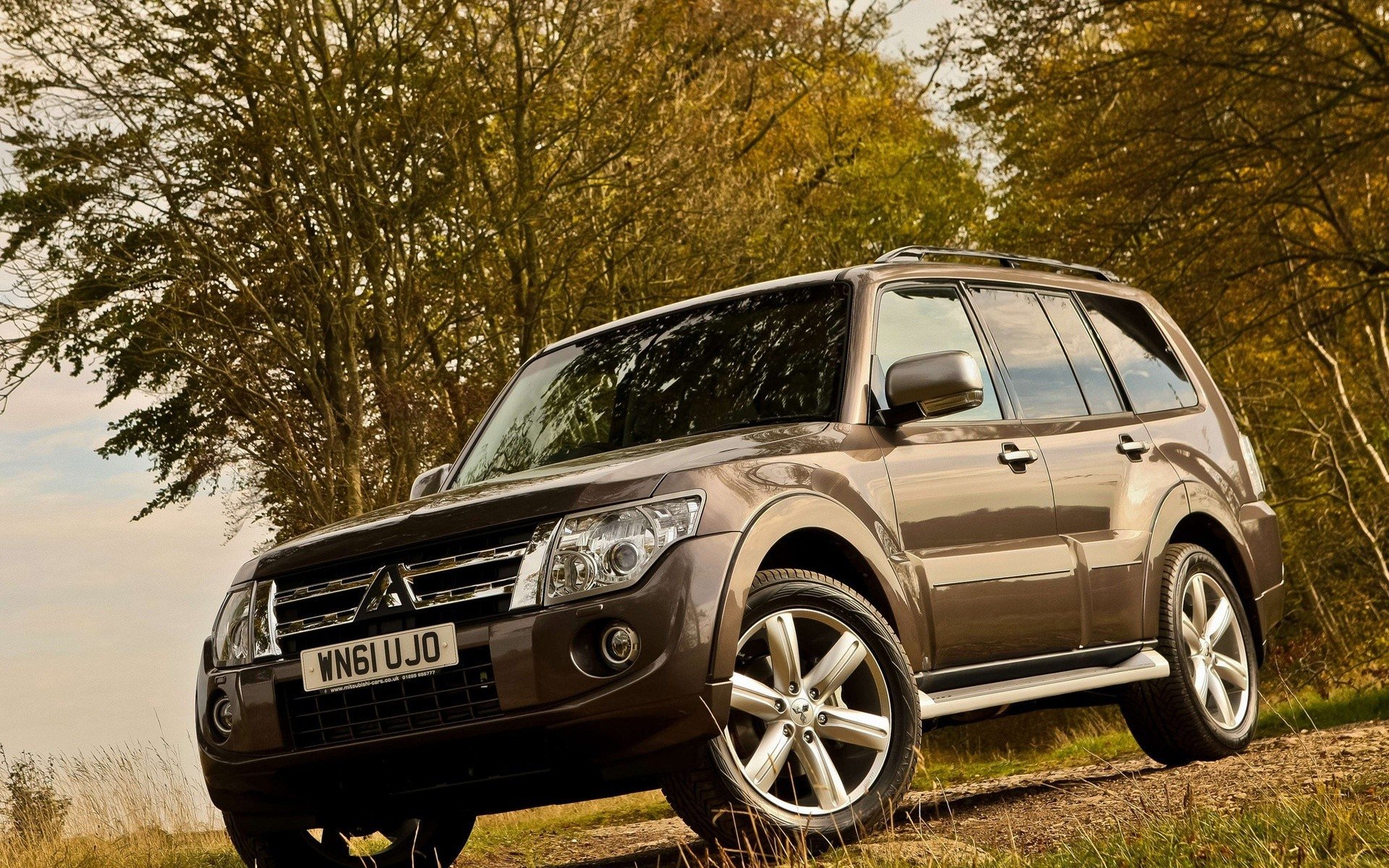 Mitsubishi Pajero Wallpapers