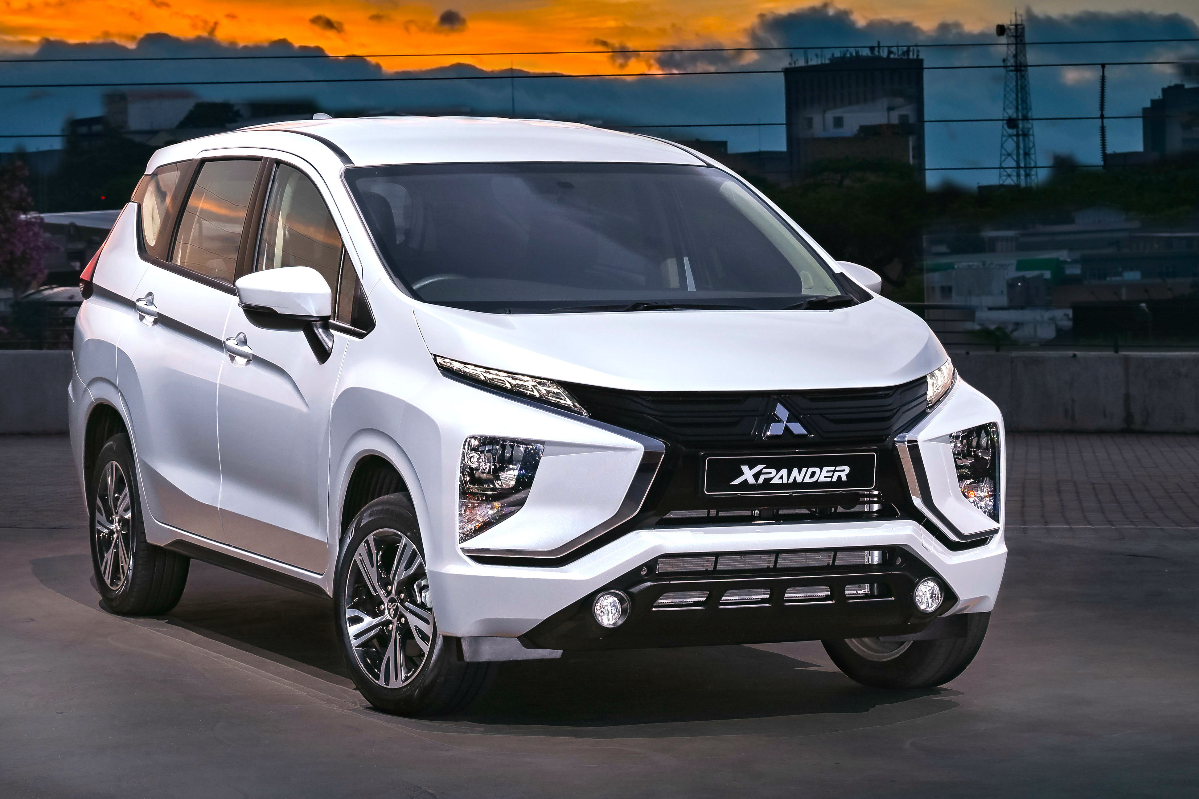 Mitsubishi Xpander Wallpapers