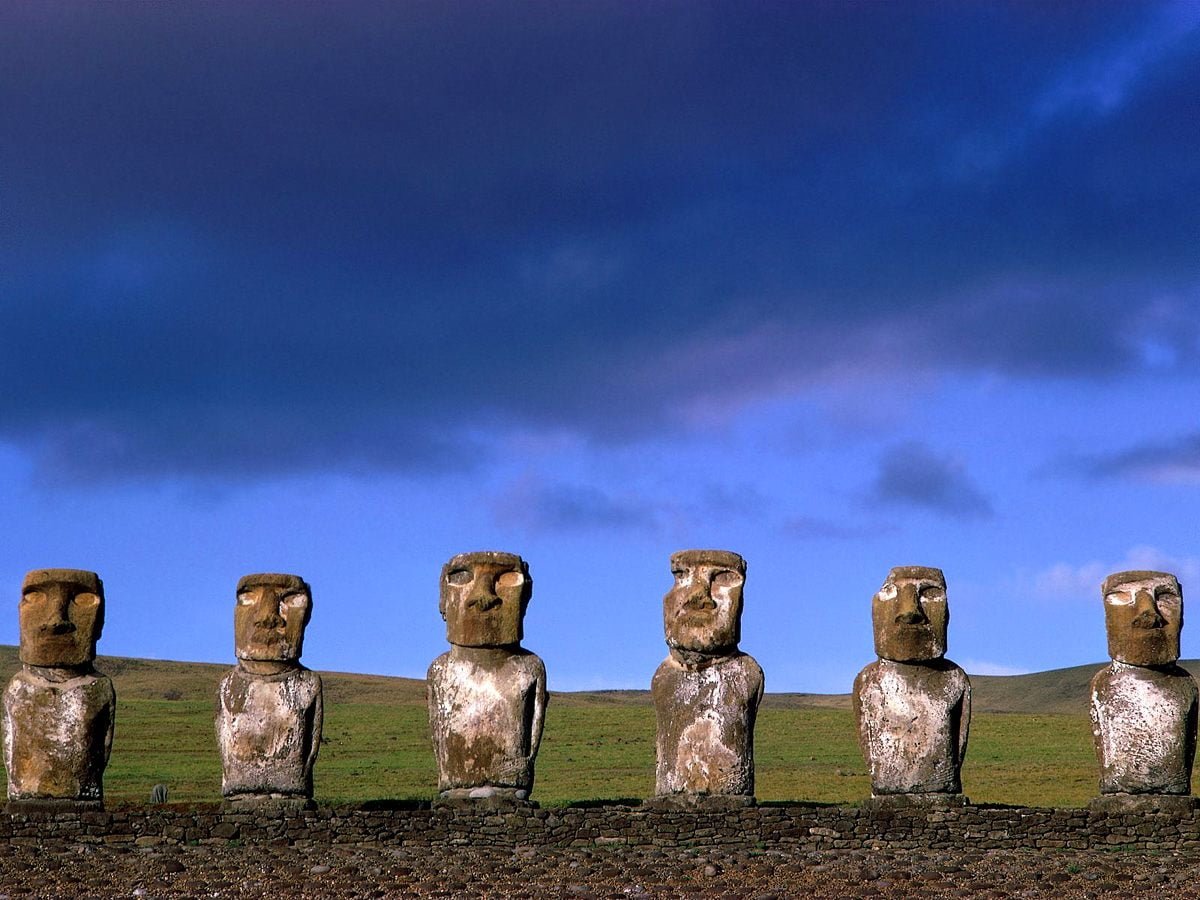 Moai Wallpapers