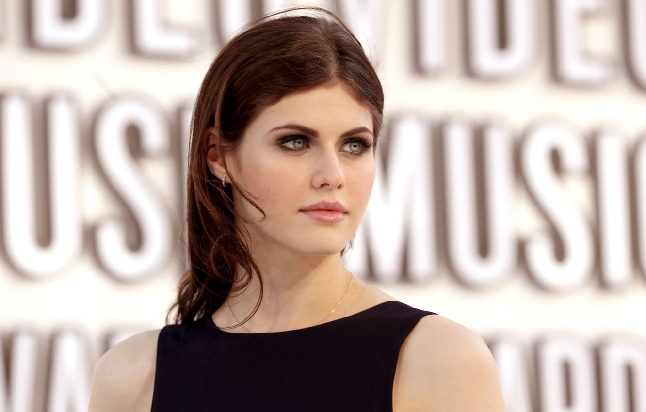 Model Alexandra Daddario Blue Eyes Wallpapers