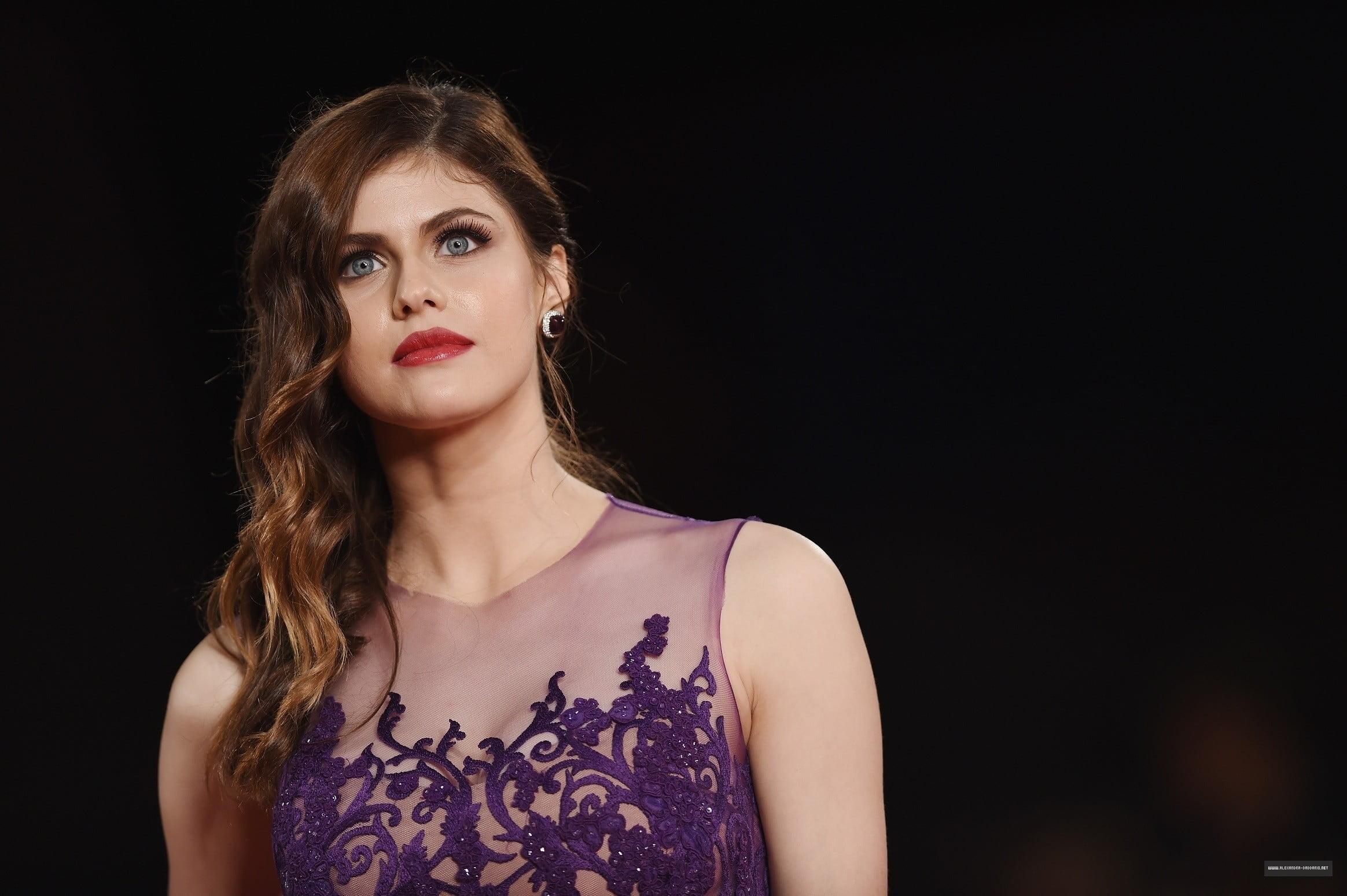 Model Alexandra Daddario Blue Eyes Wallpapers