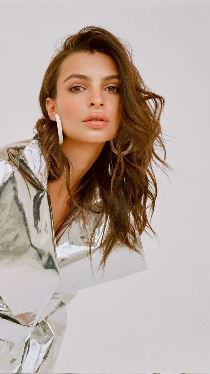 Model Emily Ratajkowski 2019 Wallpapers