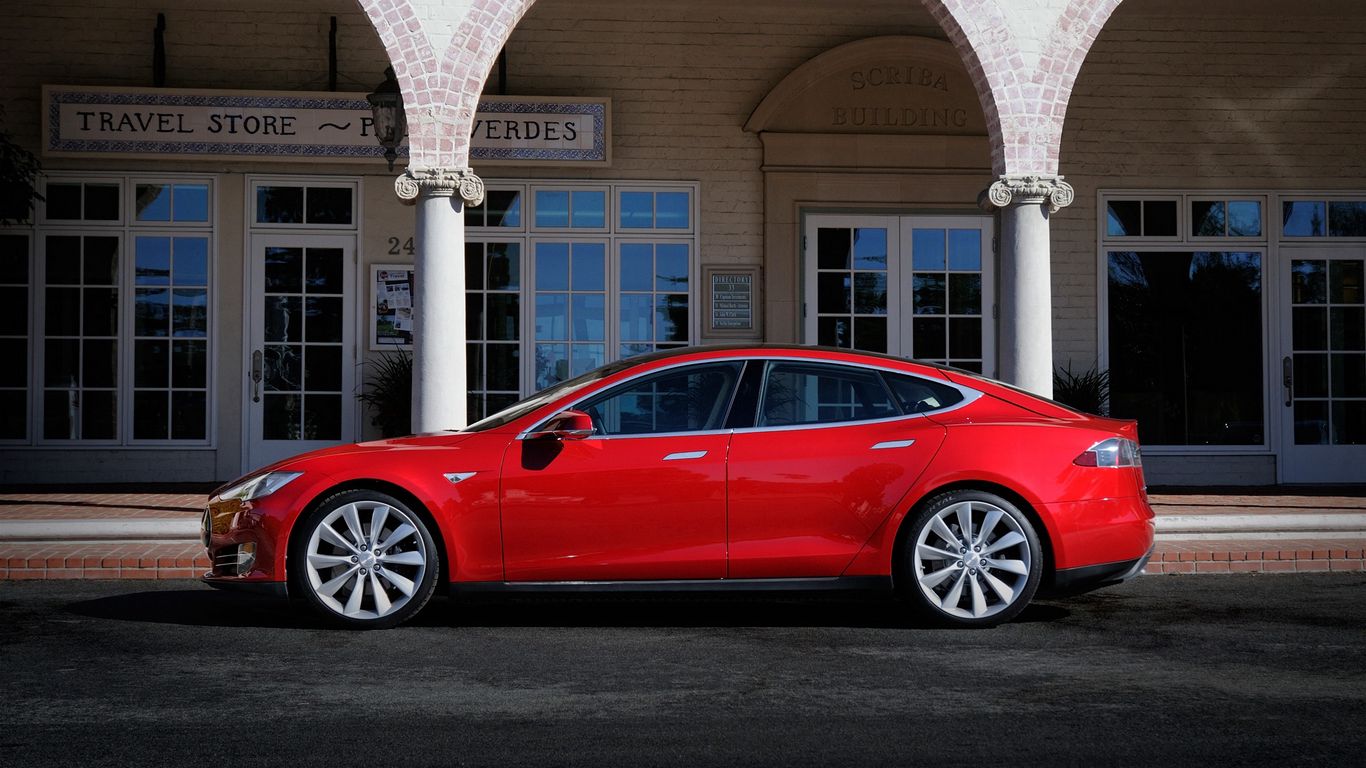 Model S Wallpapers