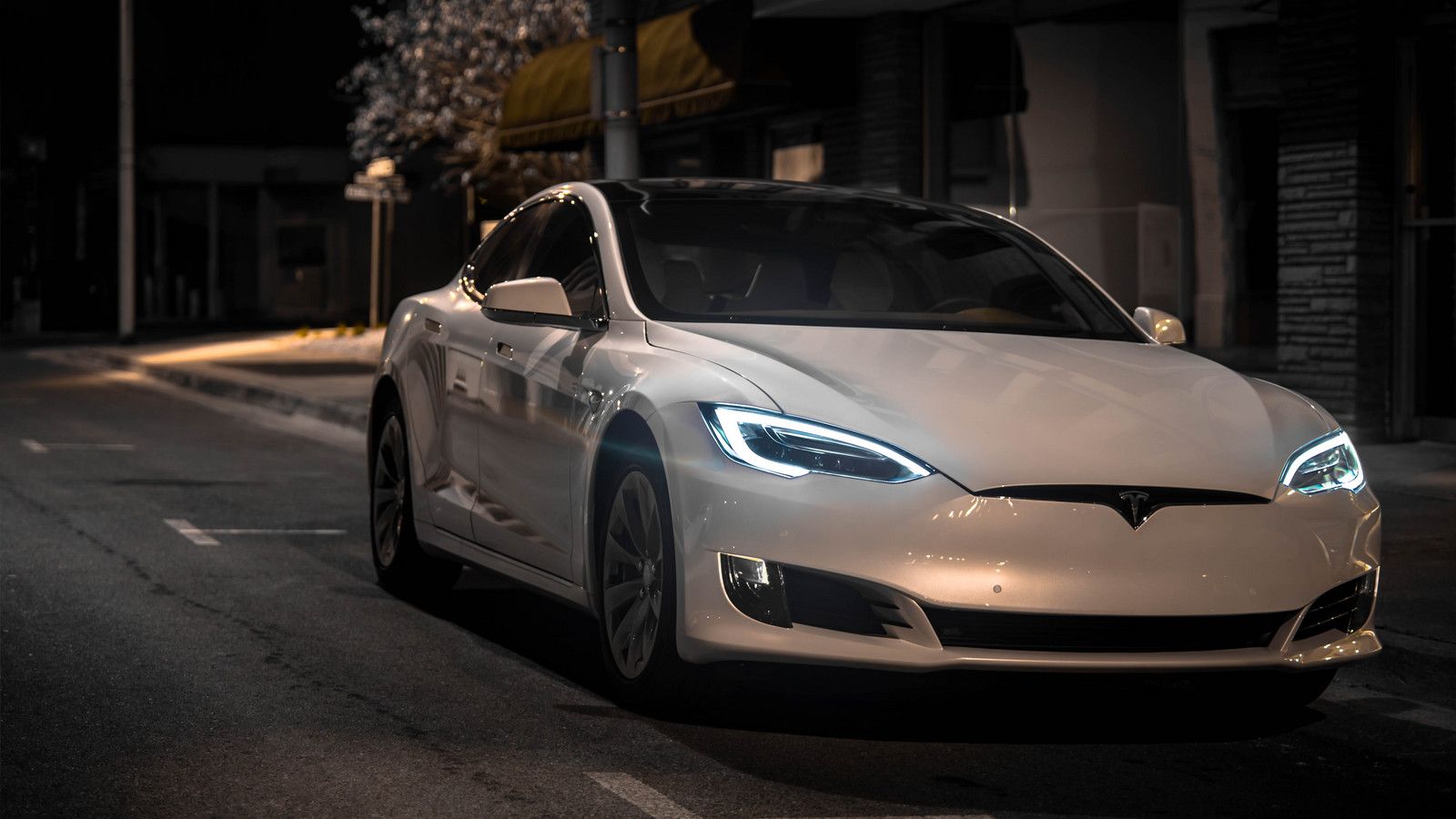 Model S Wallpapers