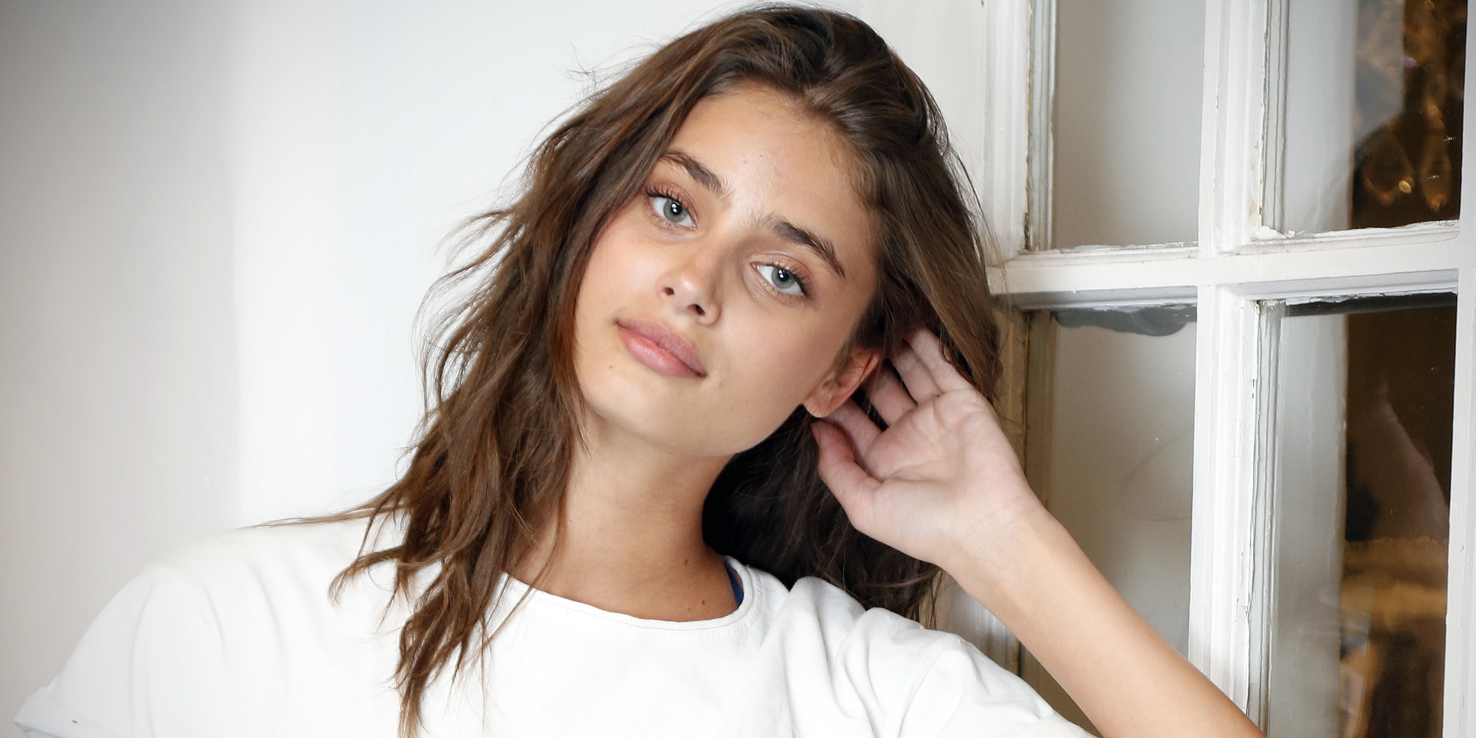 Model Taylor Hill Wallpapers