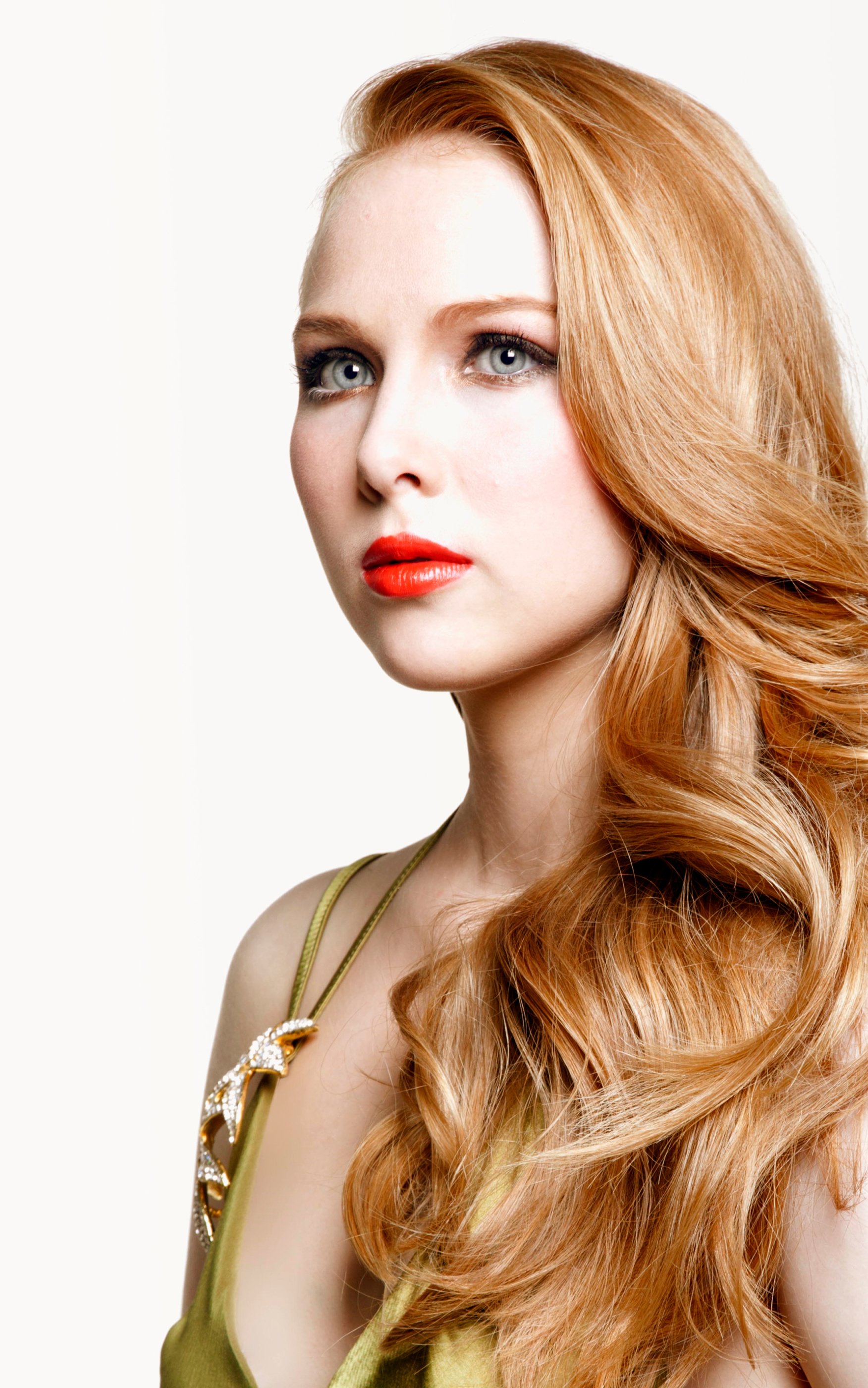 Molly Quinn Wallpapers