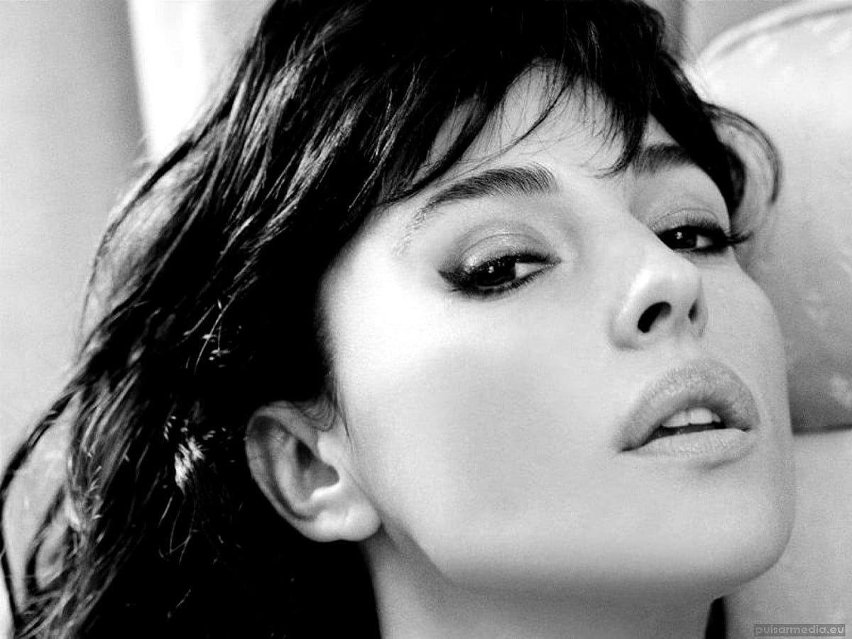 Monica Bellucci Wallpapers