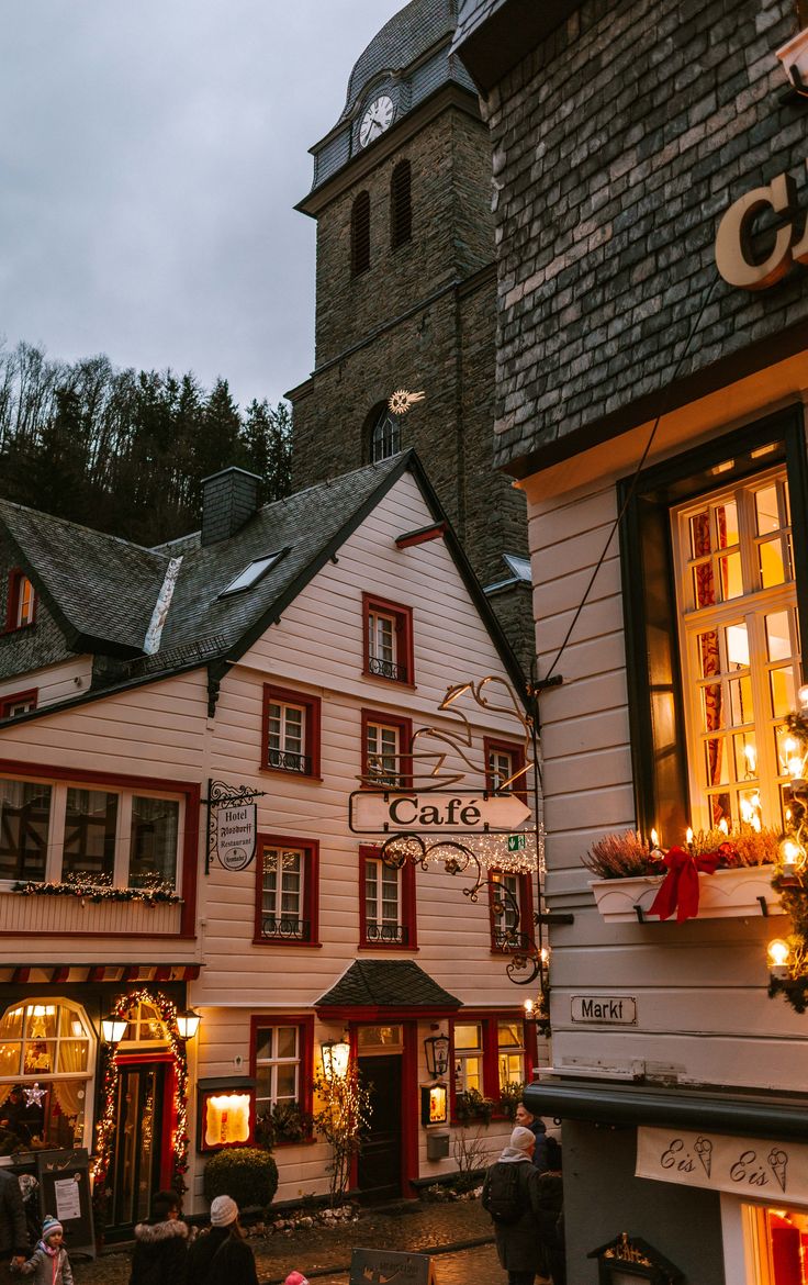 Monschau Wallpapers