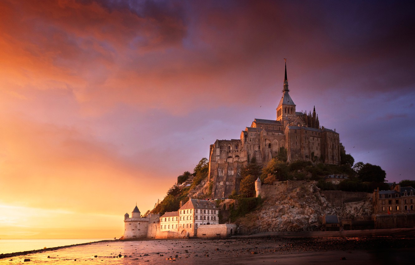 Mont Saint-Michel At Sunrise Wallpapers