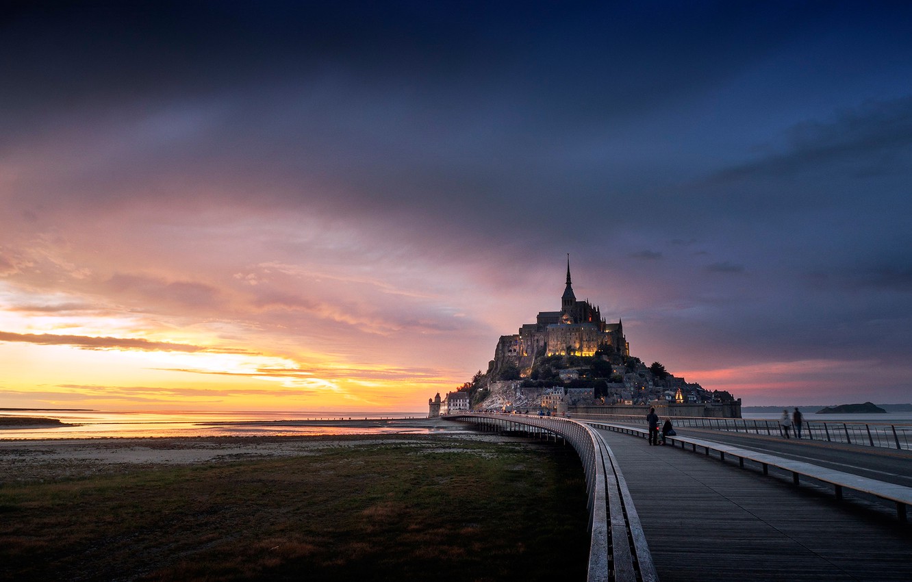 Mont Saint-Michel At Sunrise Wallpapers