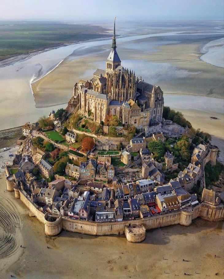 Mont Saint-Michel Landscape Wallpapers