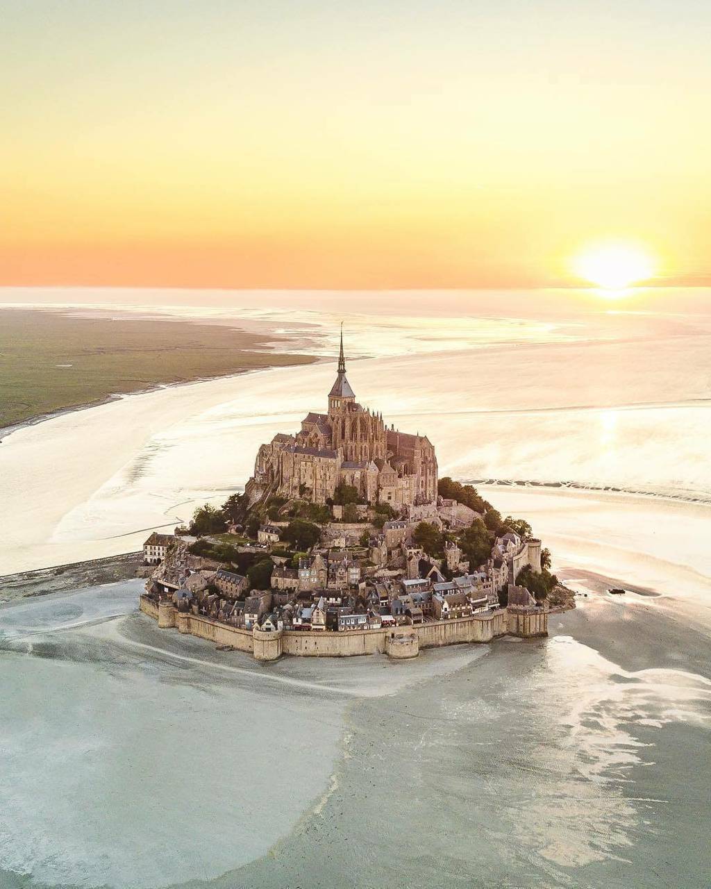 Mont Saint-Michel Landscape Wallpapers