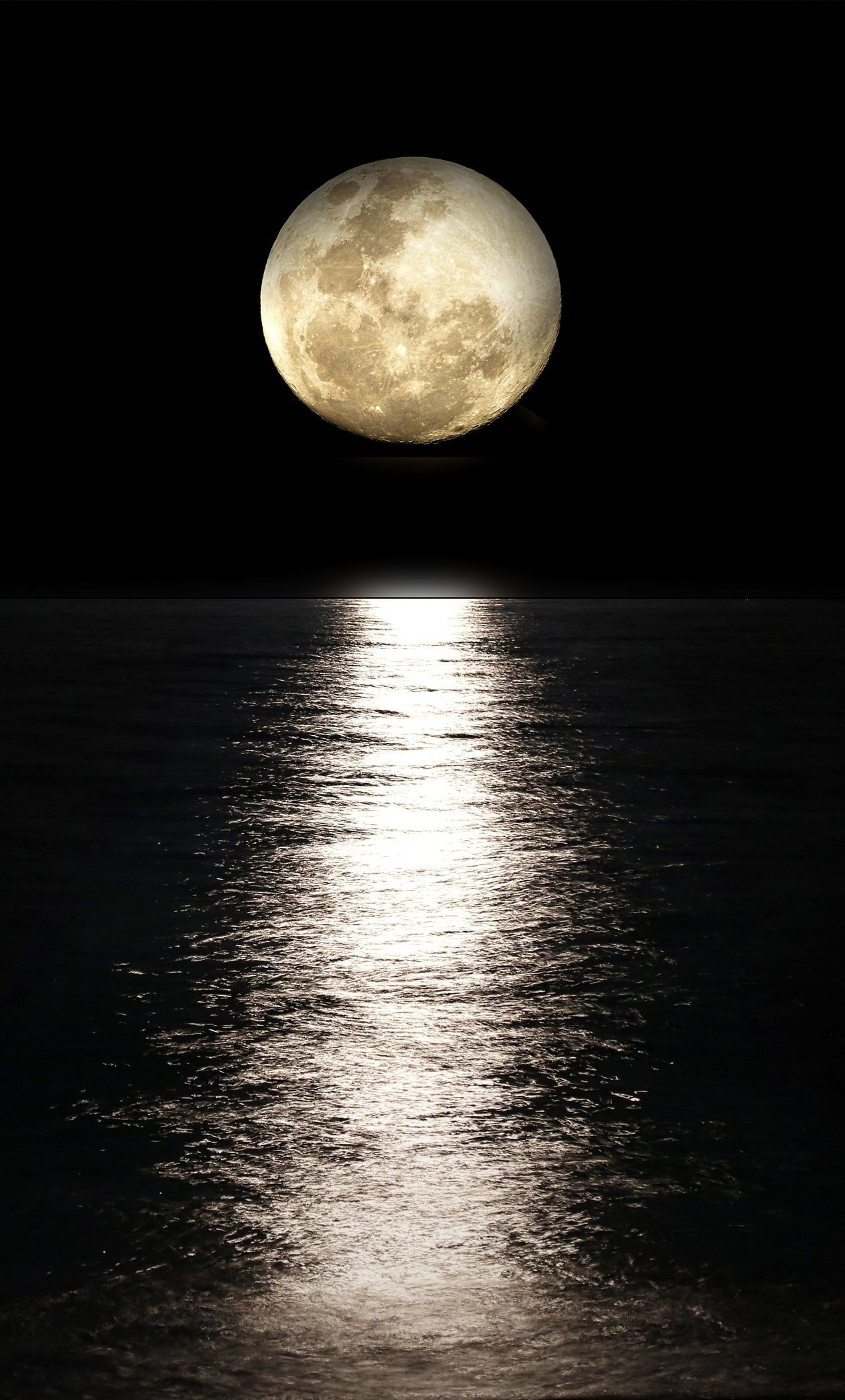 Moonlight Reflection Wallpapers