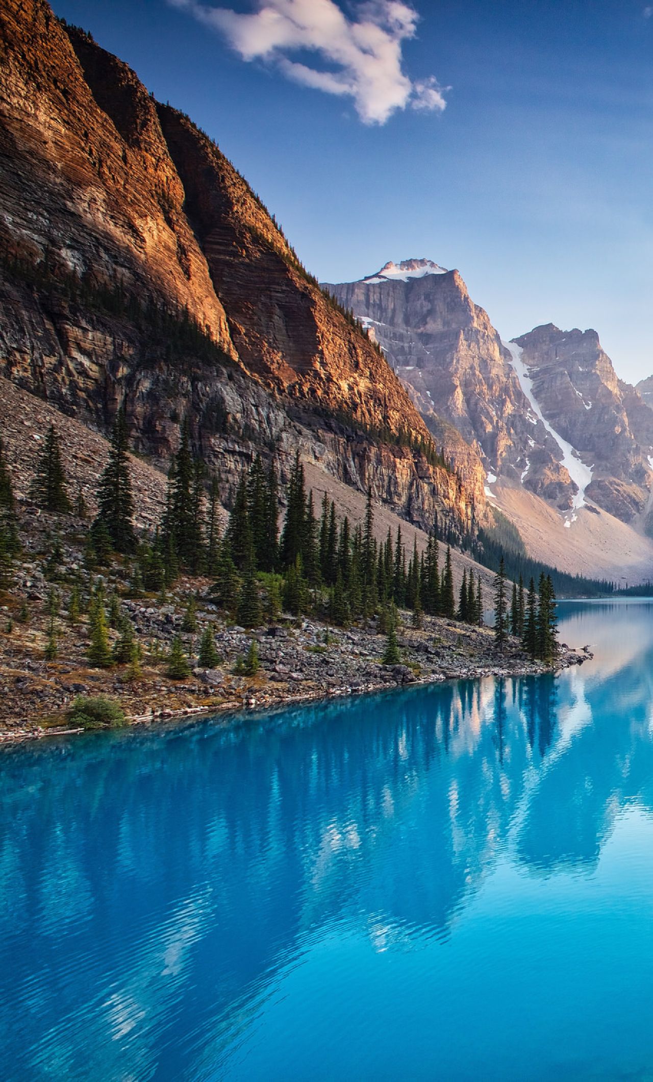 Moraine Lake South Channel Wallpapers