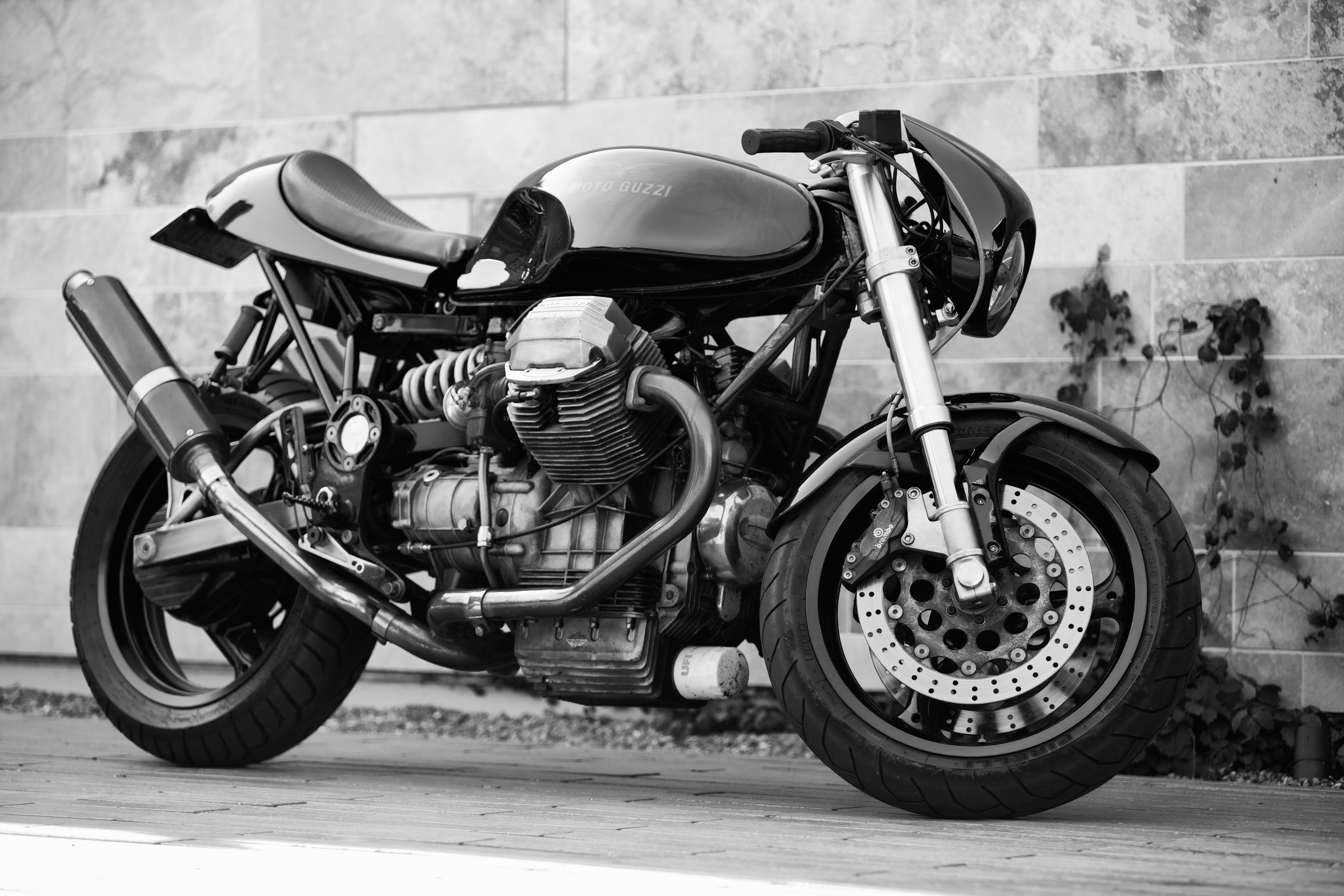 Moto Guzzi Wallpapers