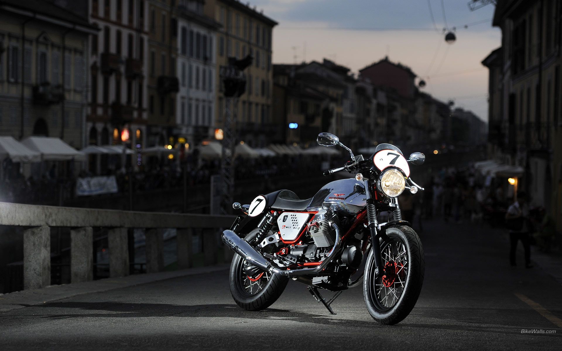 Moto Guzzi Wallpapers