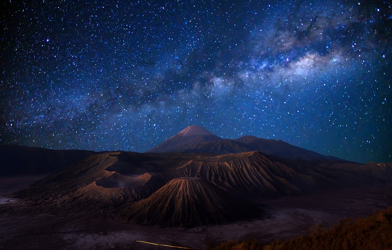 Mount Bromo Cloudy Volcano Wallpapers