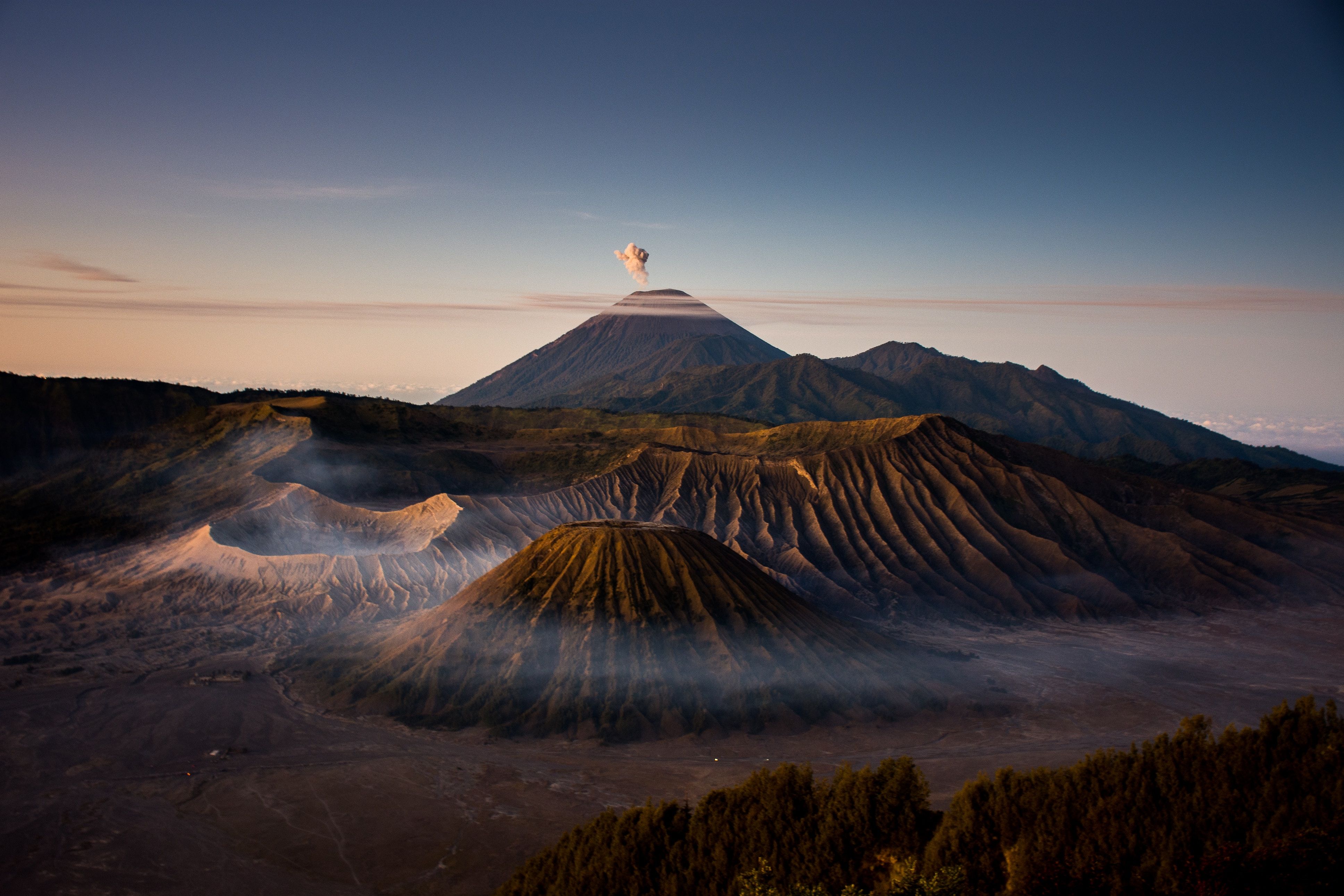 Mount Bromo Cloudy Volcano Wallpapers