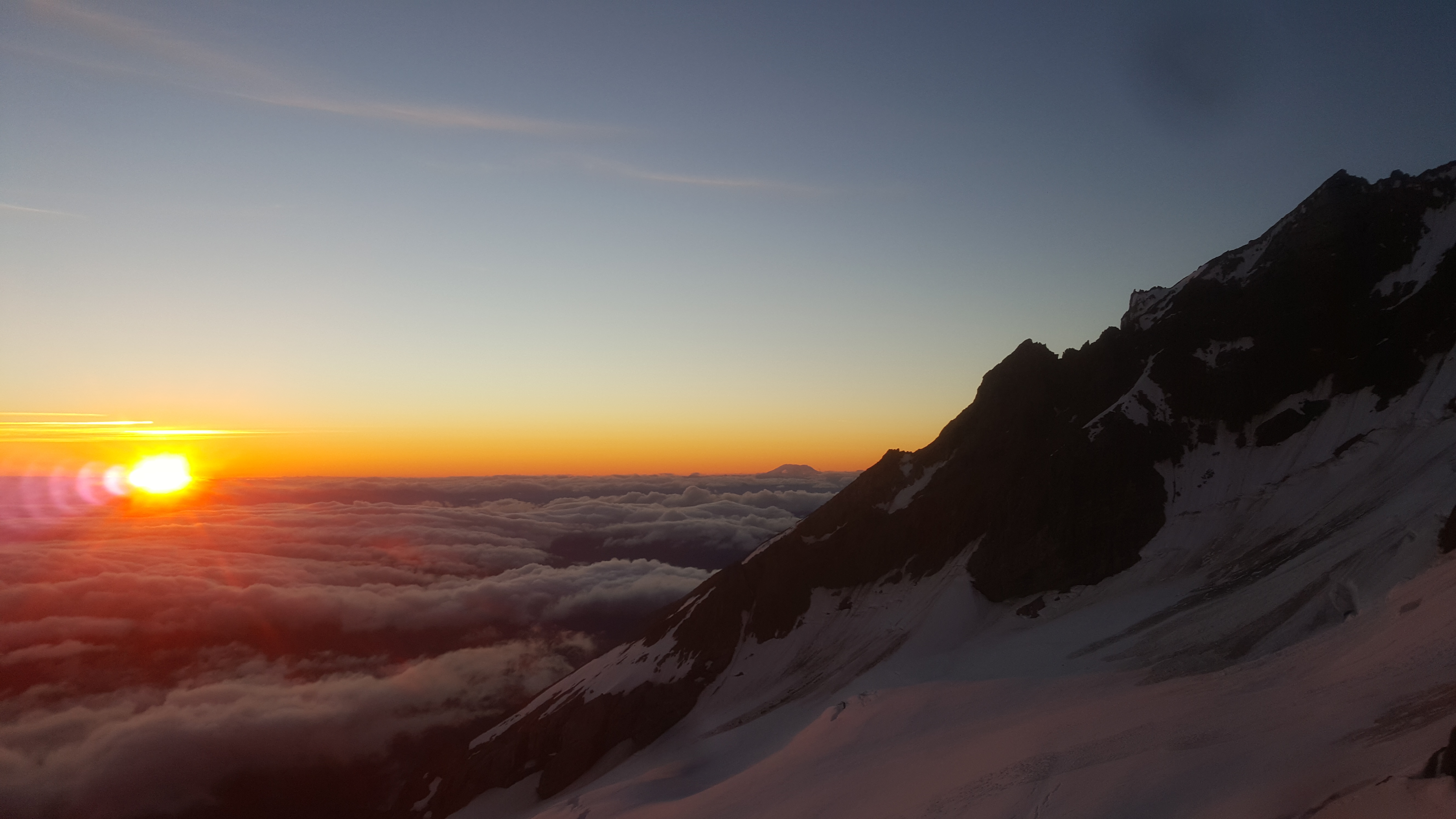 Mount Hood Above The Clouds At Night Wallpapers