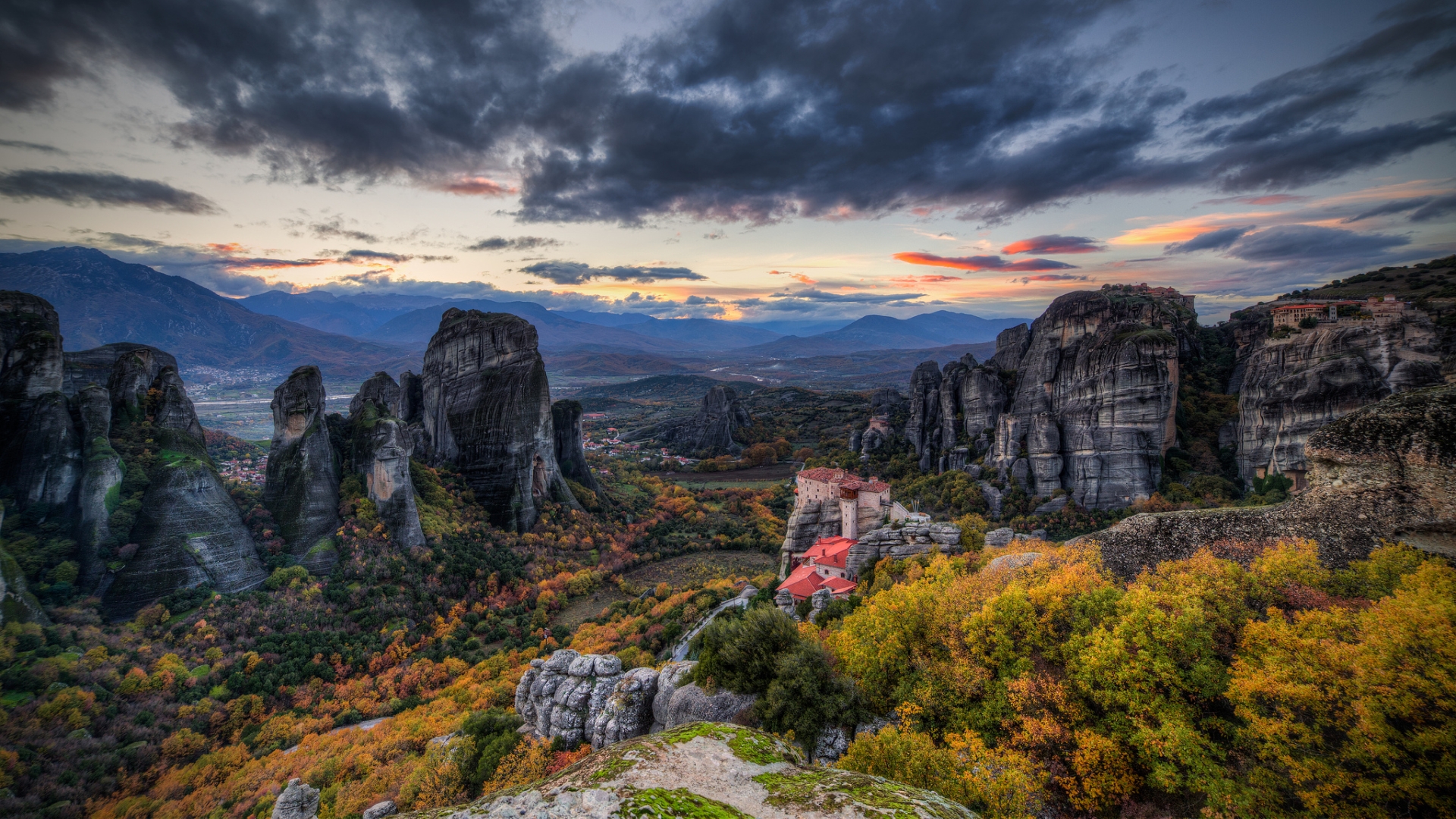 Mountain In Meteora Greece Wallpapers