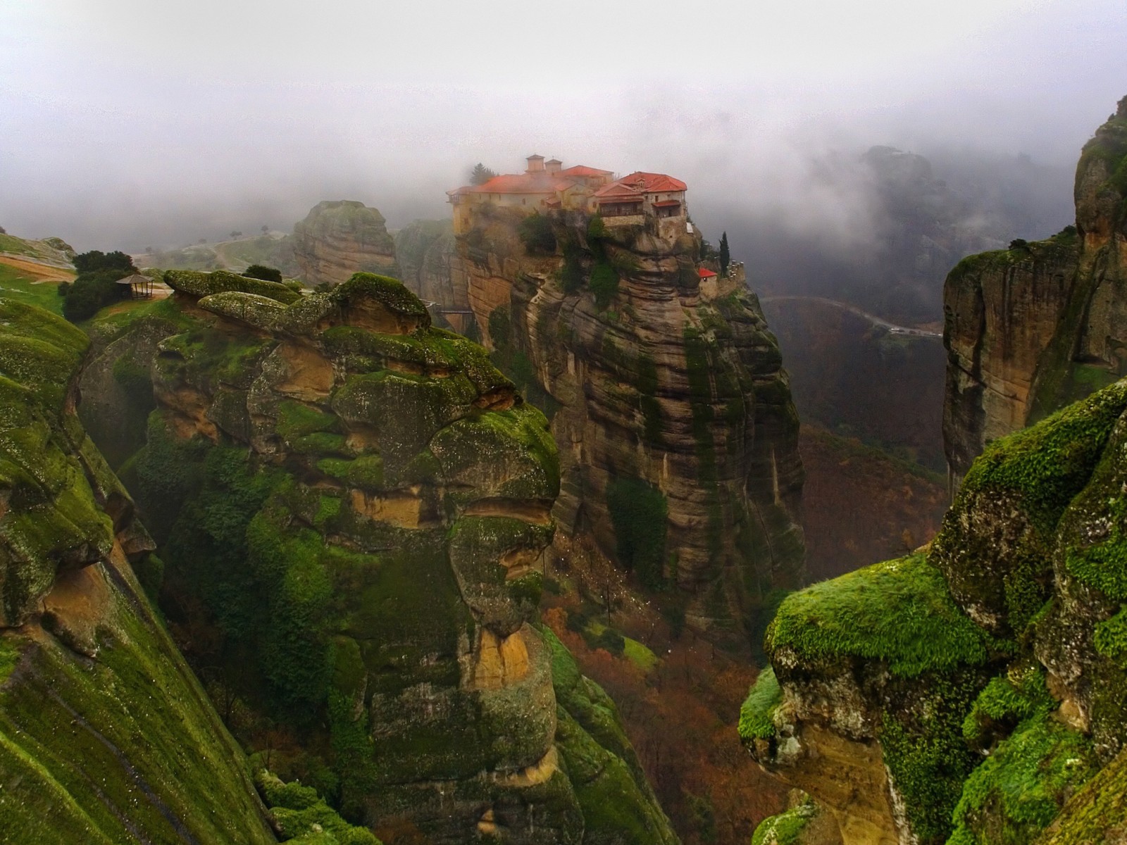 Mountain In Meteora Greece Wallpapers