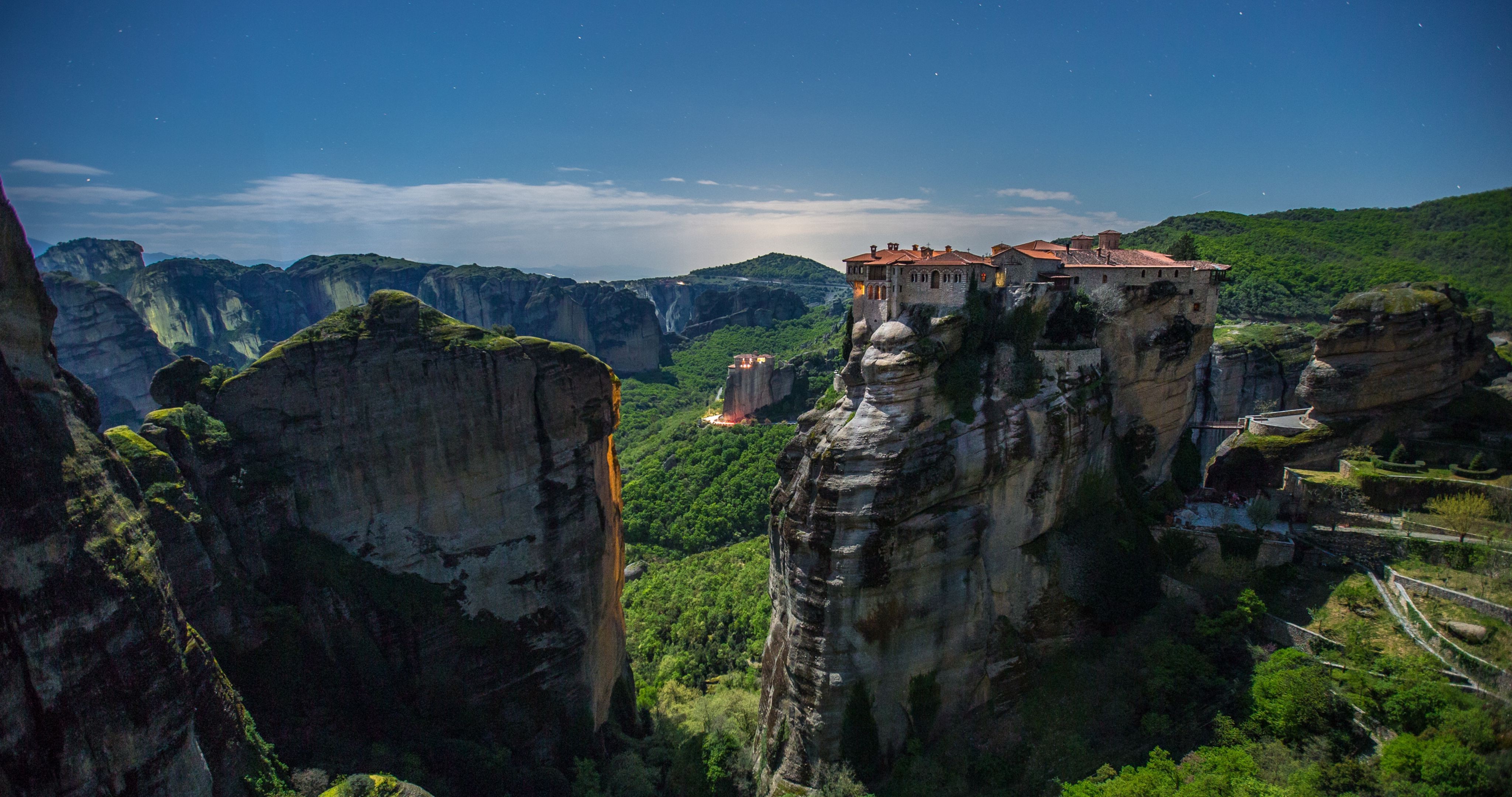 Mountain In Meteora Greece Wallpapers