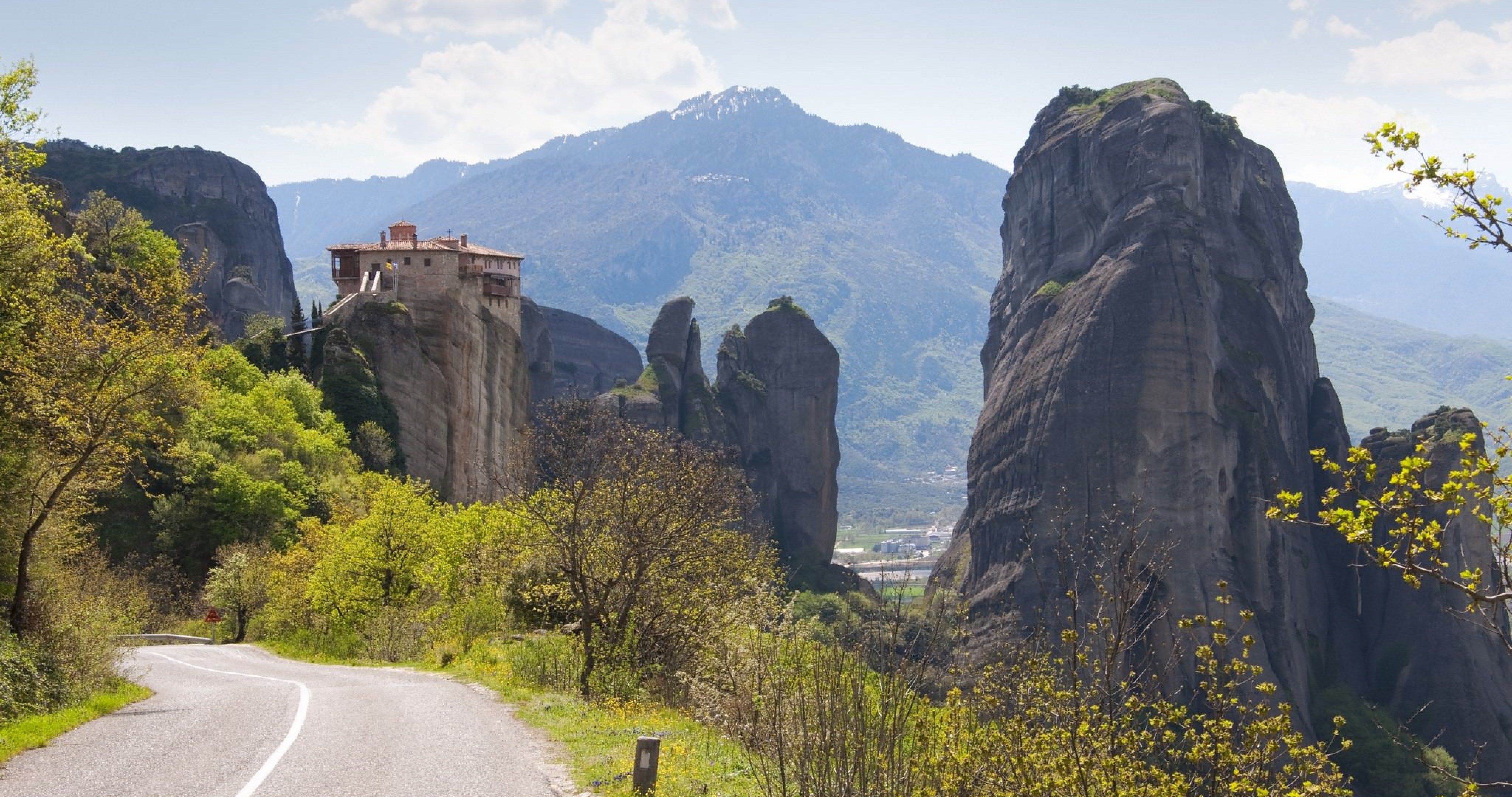 Mountain In Meteora Greece Wallpapers