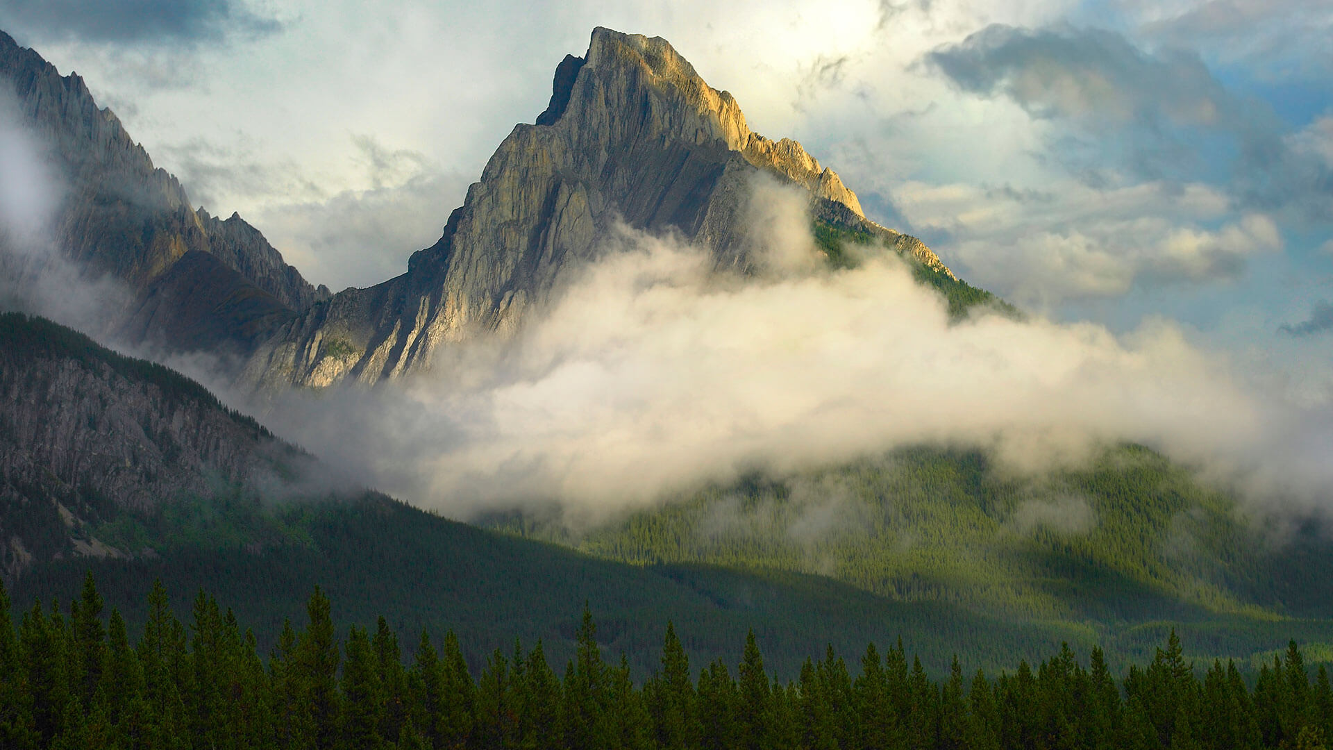 Mountain Inside Clouds Wallpapers