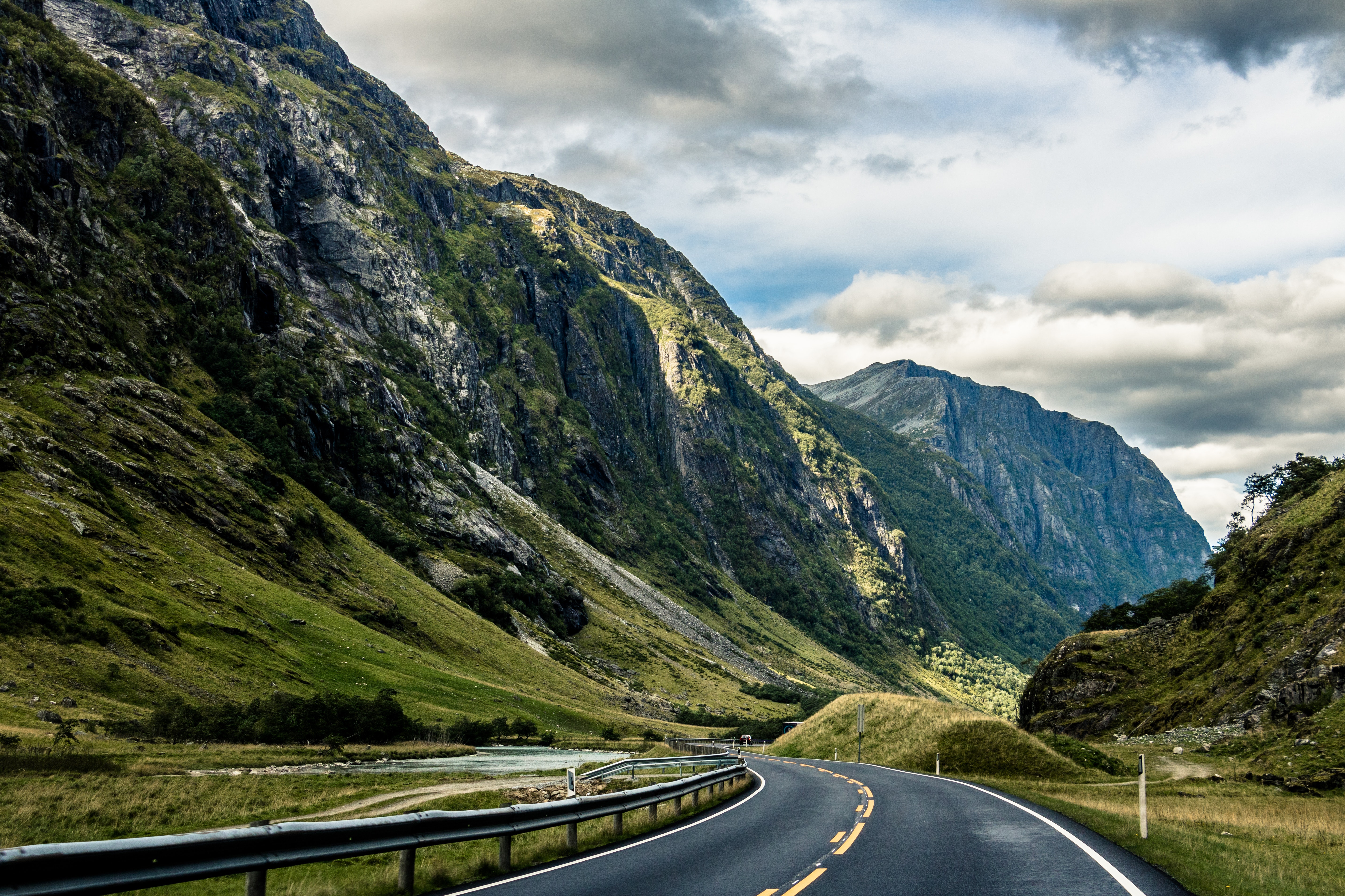 Mountain Road
 Wallpapers