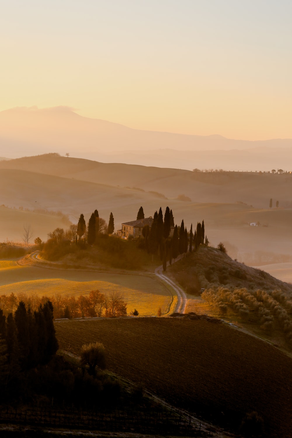 Mountain View In Italy Sunset Wallpapers