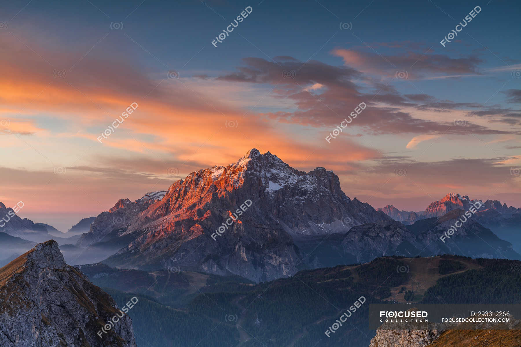 Mountain View In Italy Sunset Wallpapers