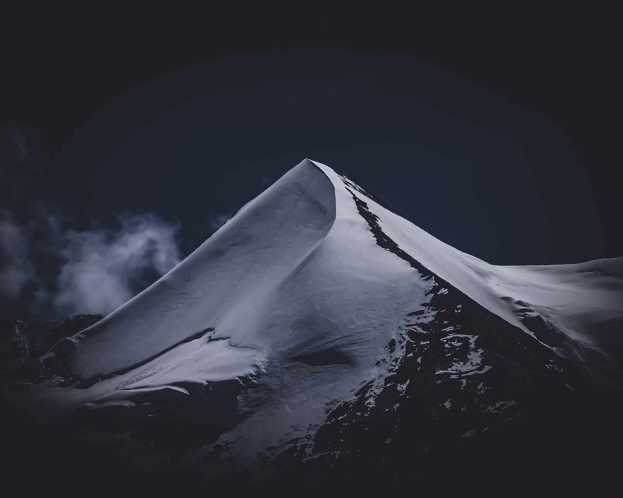 Mountains Amoled 4K Wallpapers