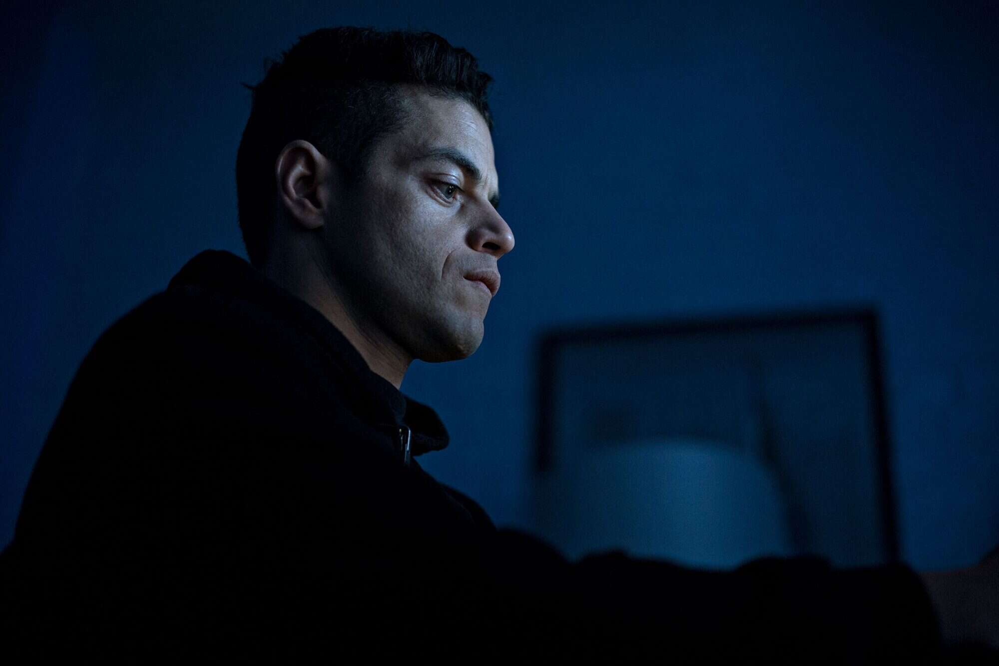 Mr Robot Shot Elliot In Hoodie Wallpapers