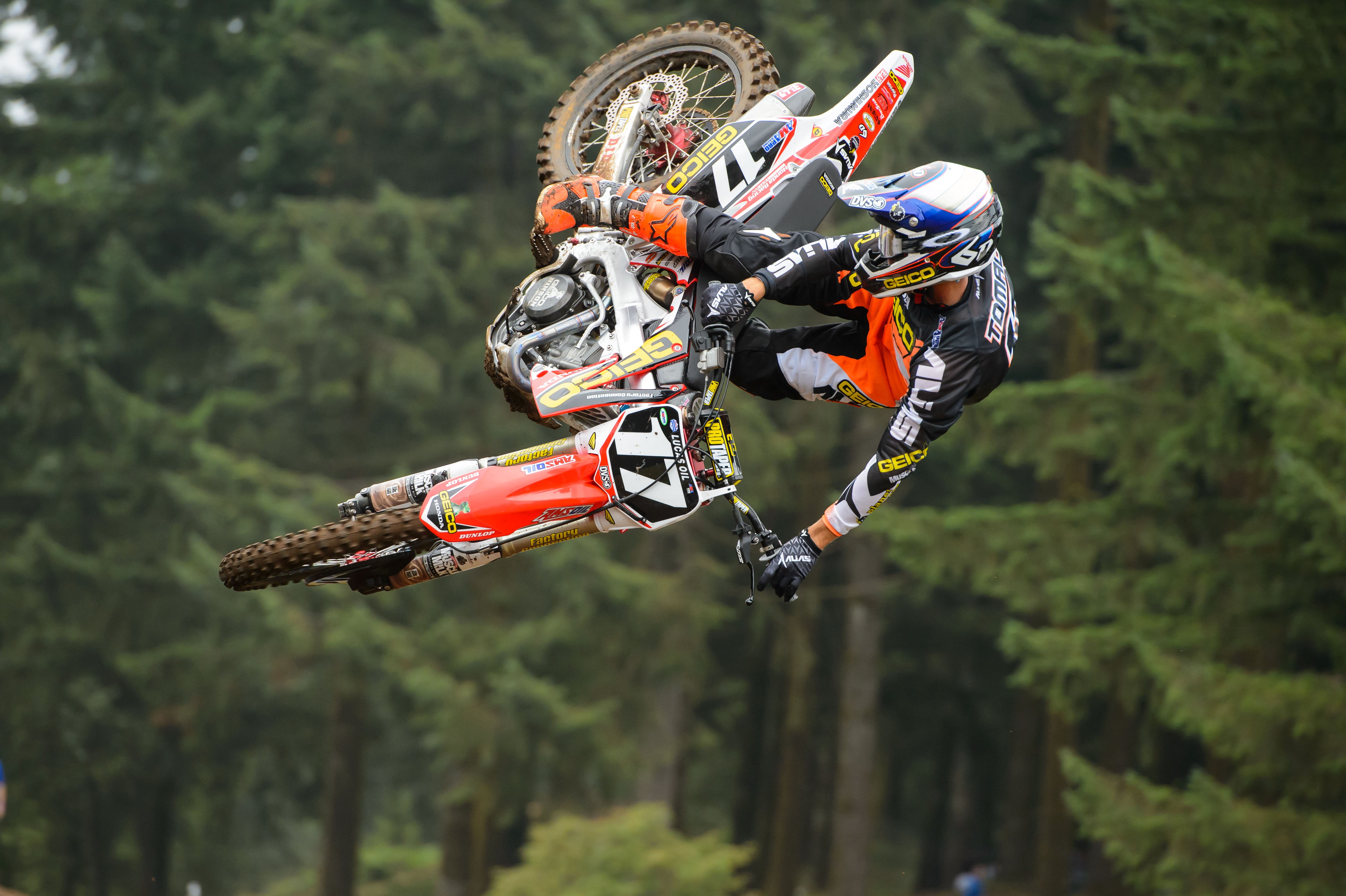 Mud Racing Bike Wallpapers