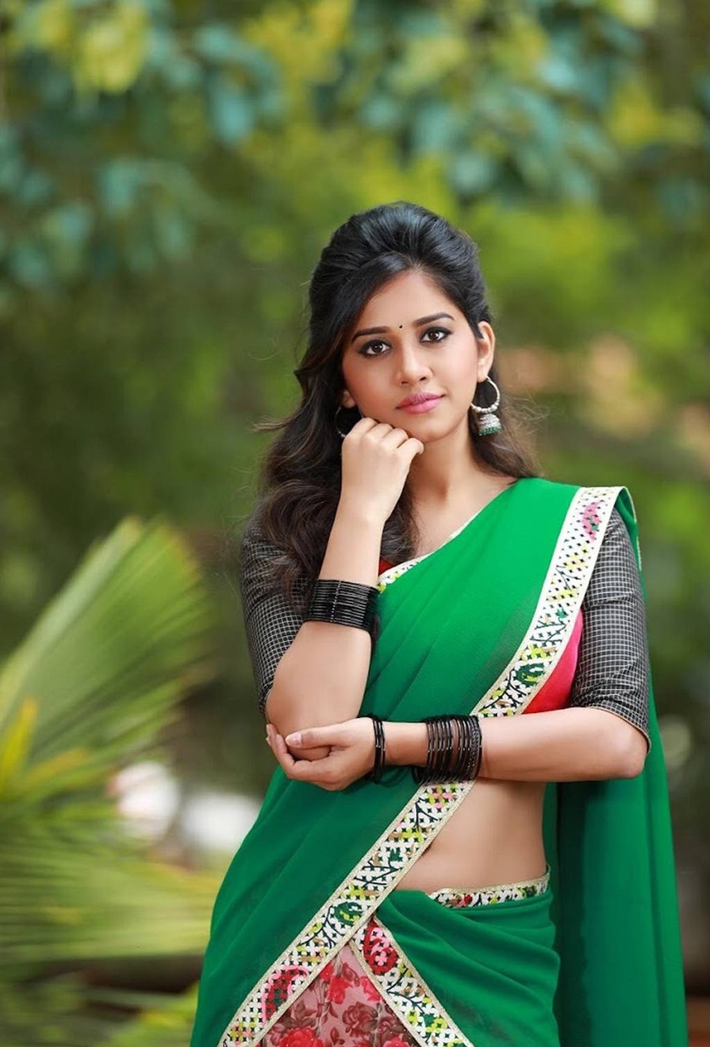 Nabha Natesh Wallpapers