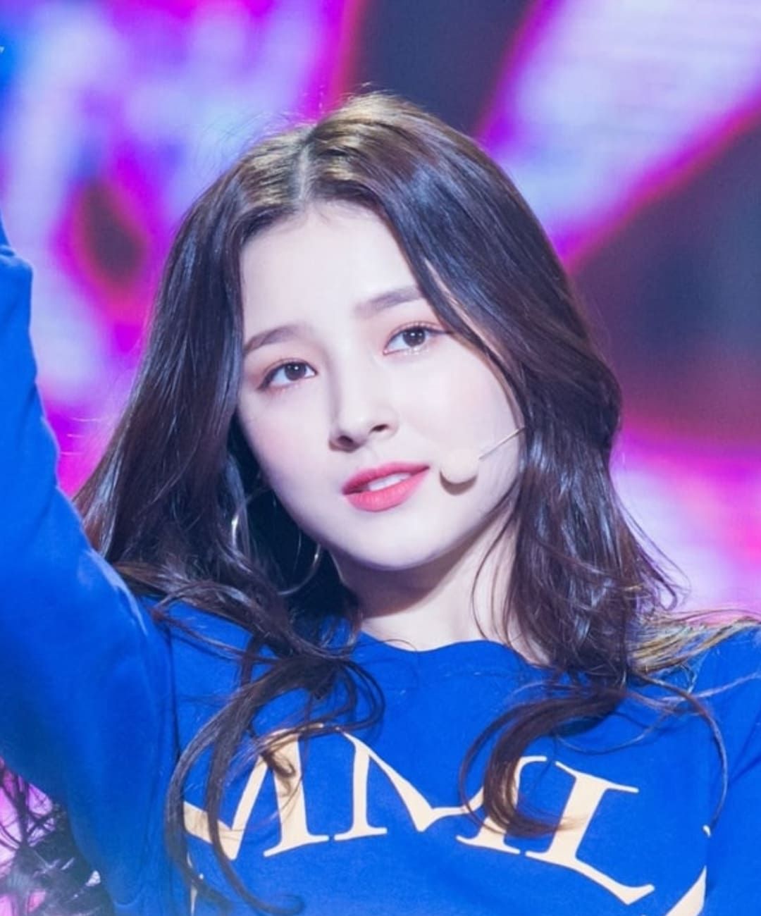 Nancy Momoland Photoshoot Wallpapers