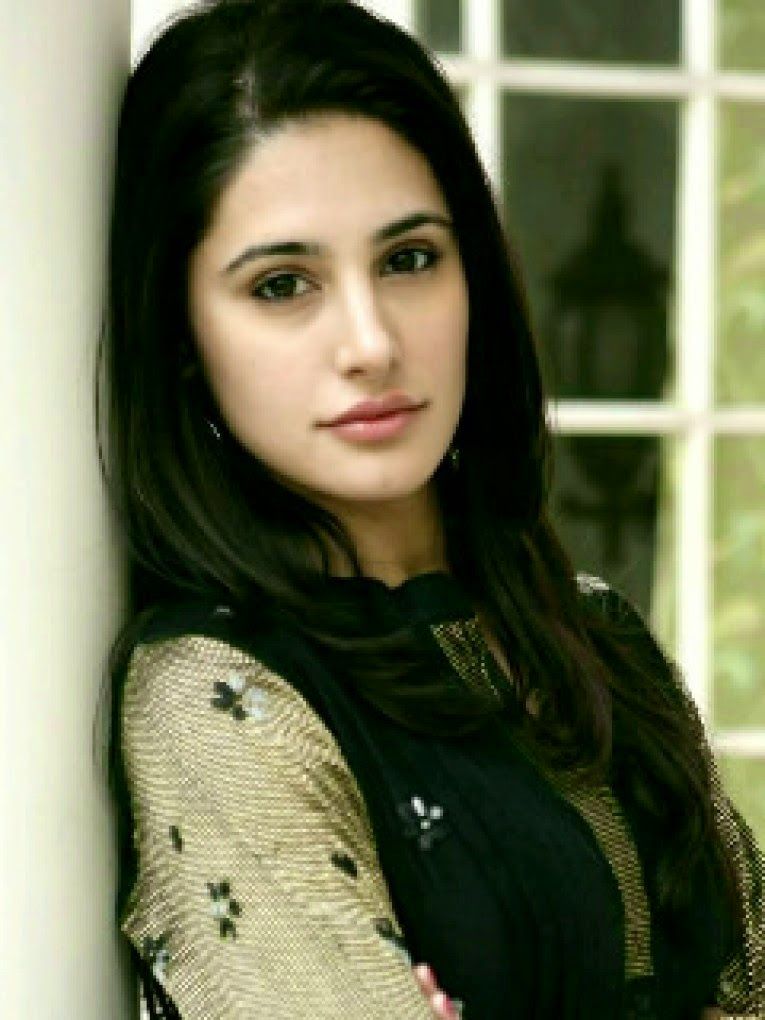 Nargis Fakhri Wallpapers