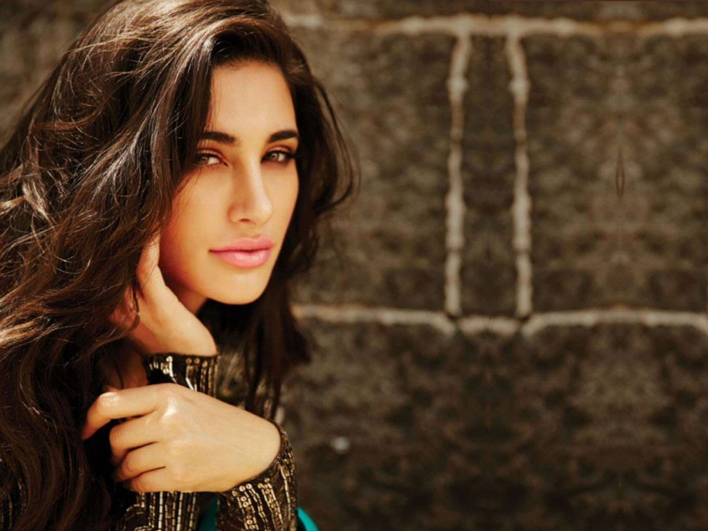 Nargis Fakhri Wallpapers