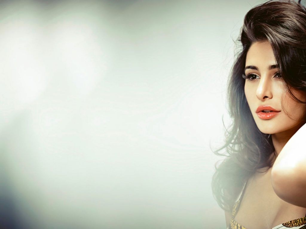 Nargis Fakhri Wallpapers