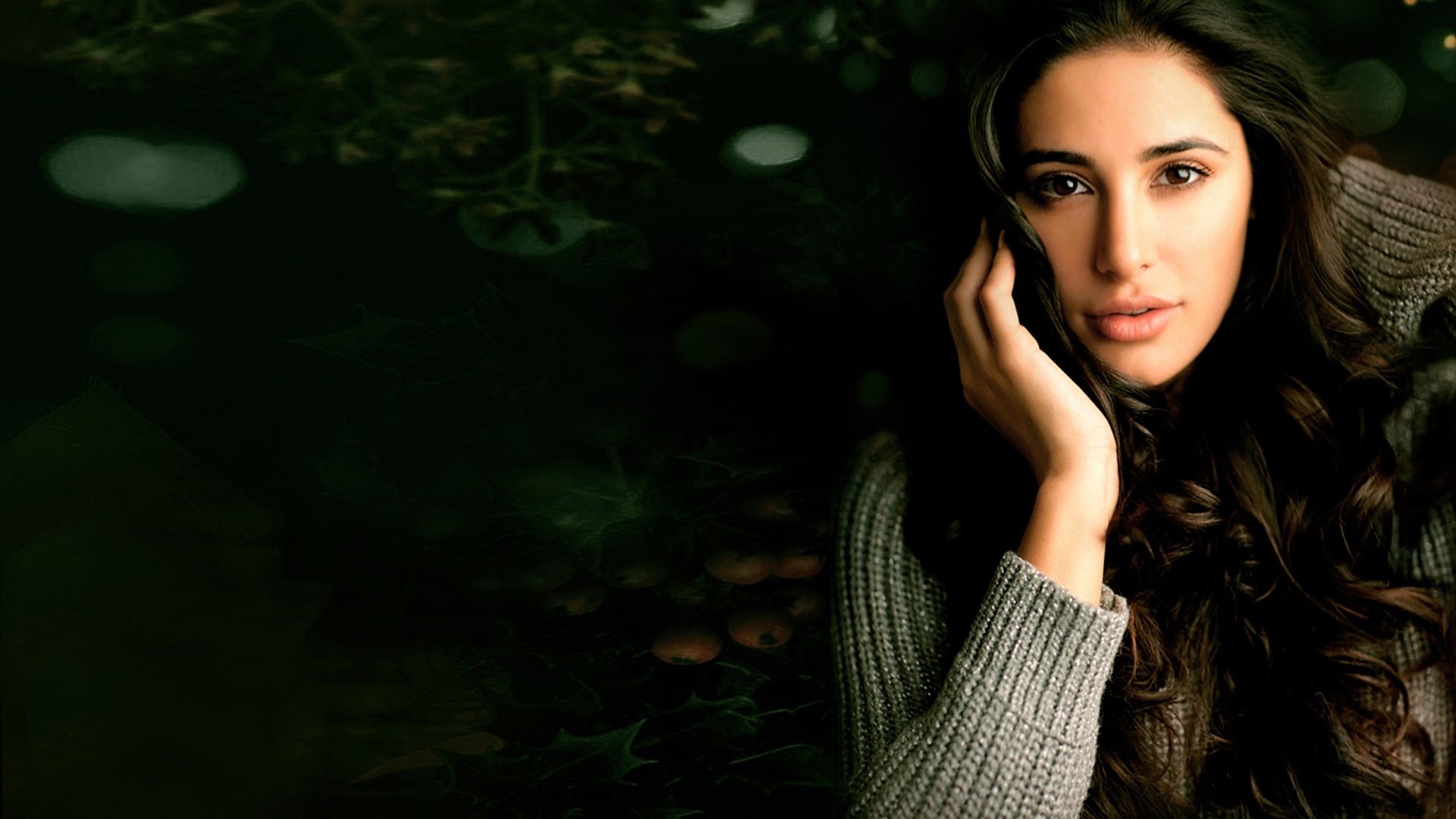 Nargis Fakhri Wallpapers