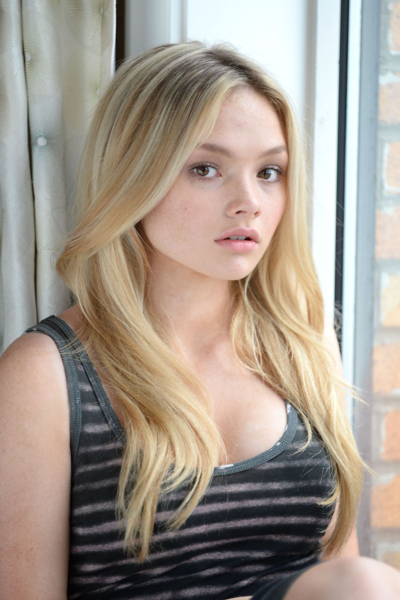 Natalie Alyn Lind 2018 Wallpapers