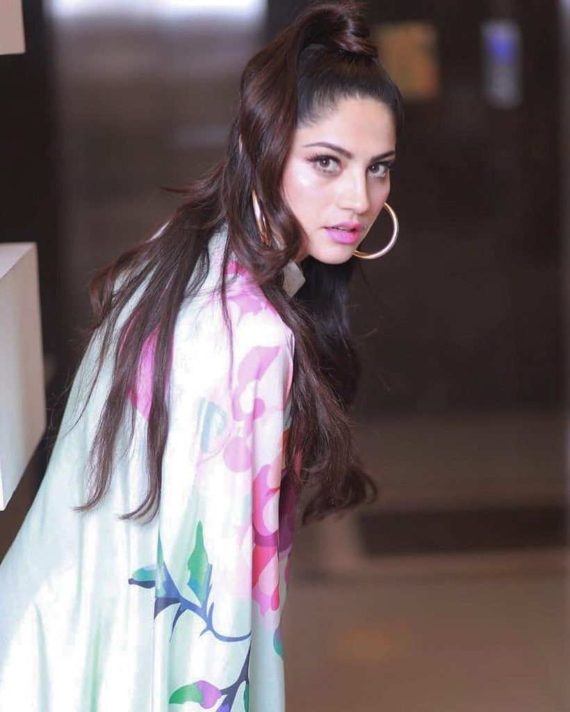 Neelam Muneer Hot Wallpapers