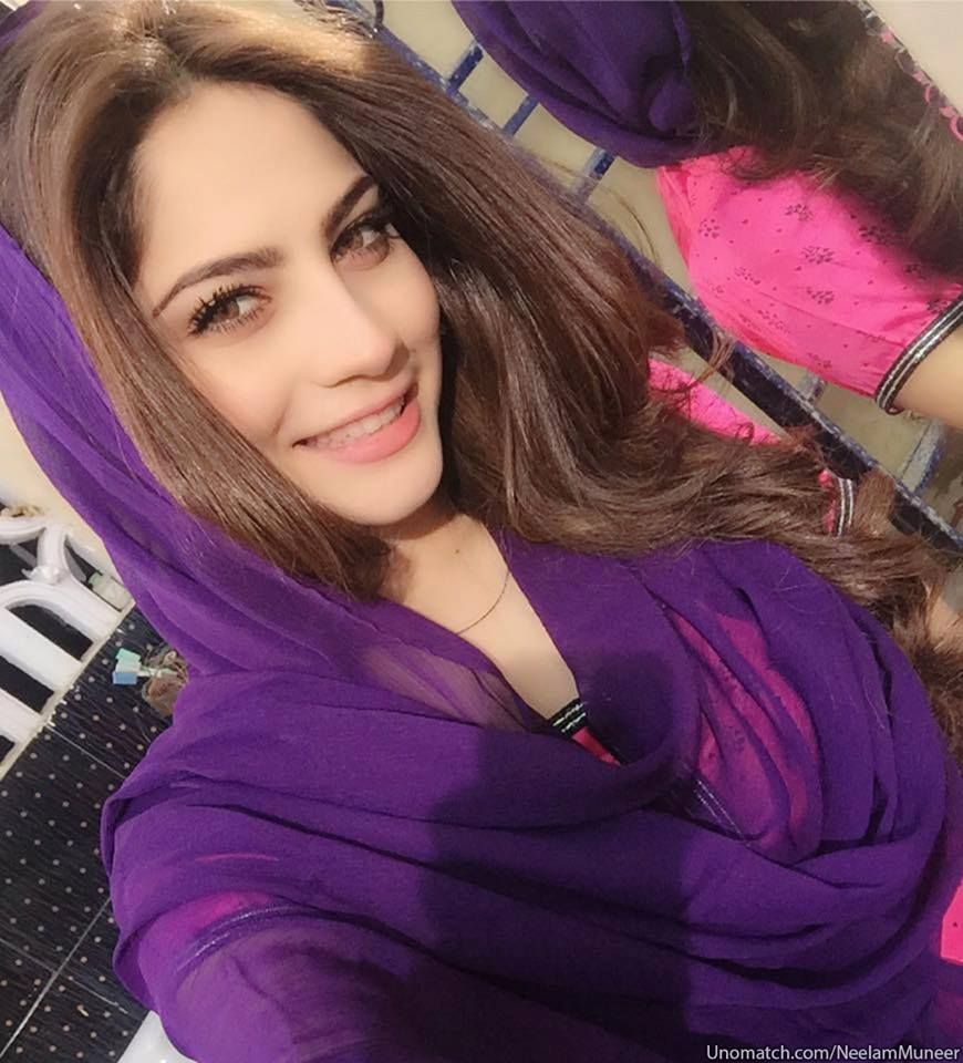 Neelam Muneer Hot Wallpapers