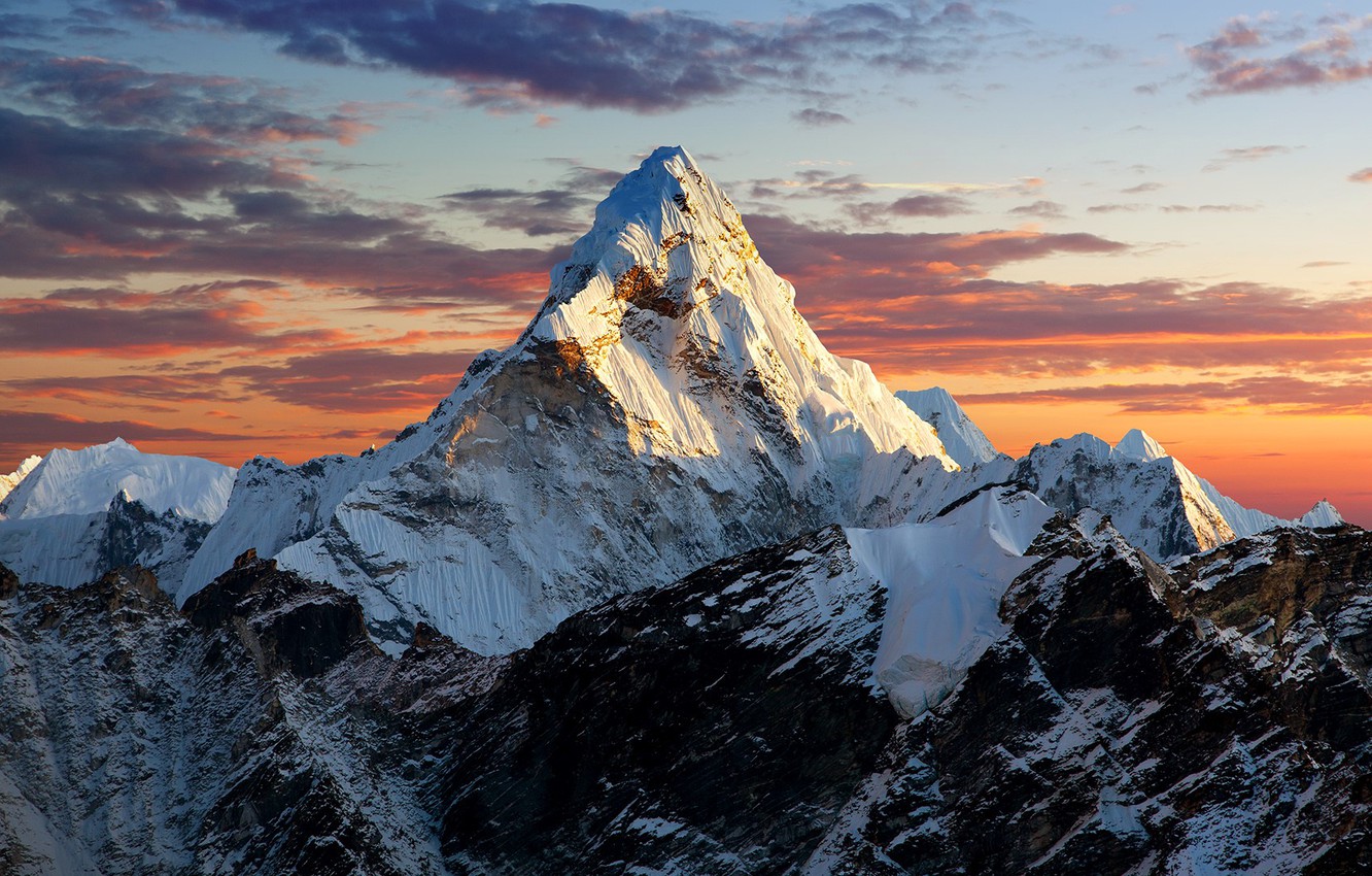 Nepal Mountains In Sunset Wallpapers