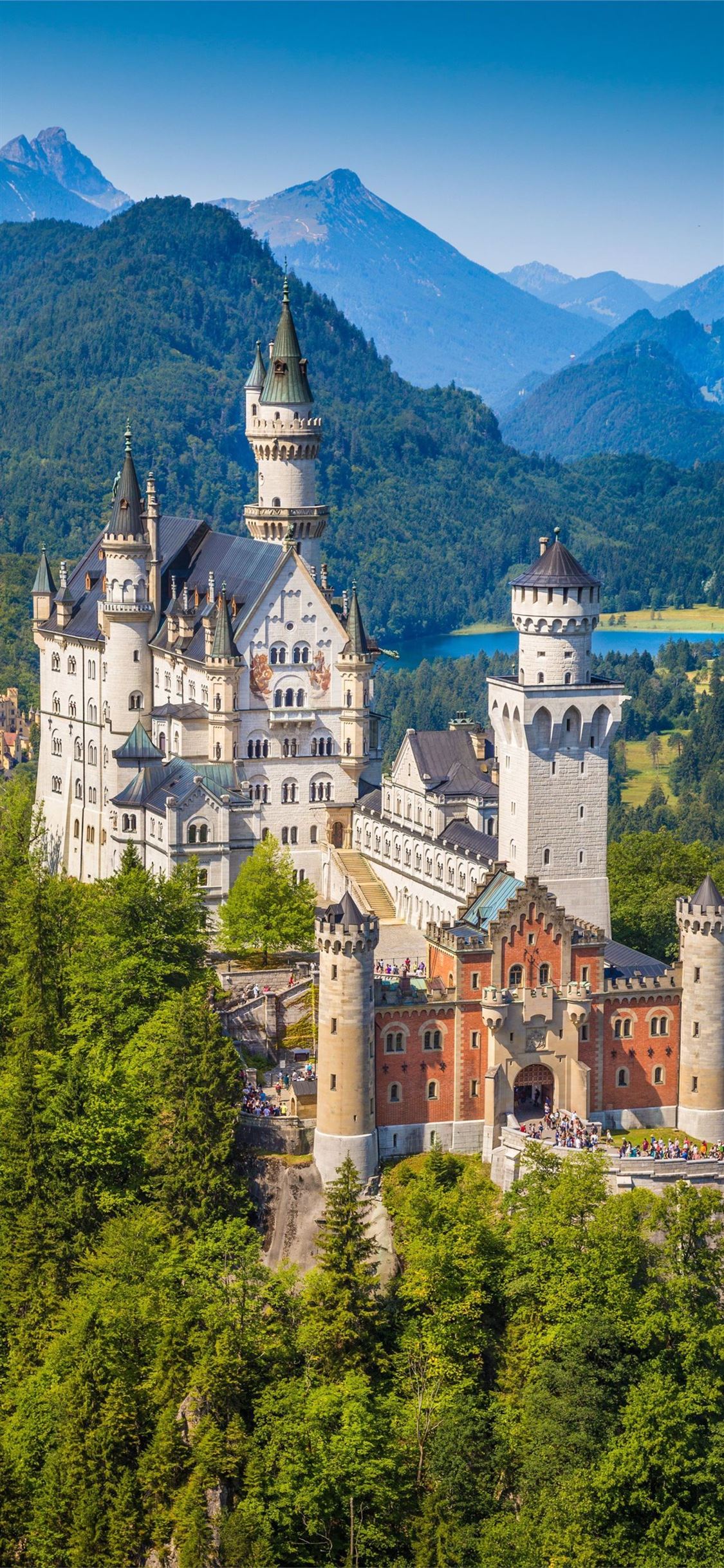 Neuschwanstein Castle Wallpapers