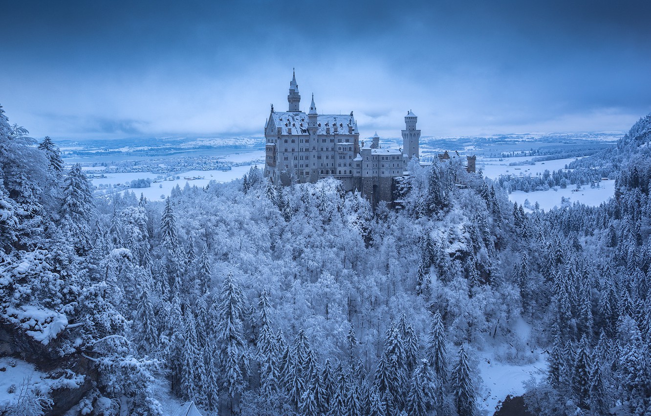 Neuschwanstein Castle Wallpapers