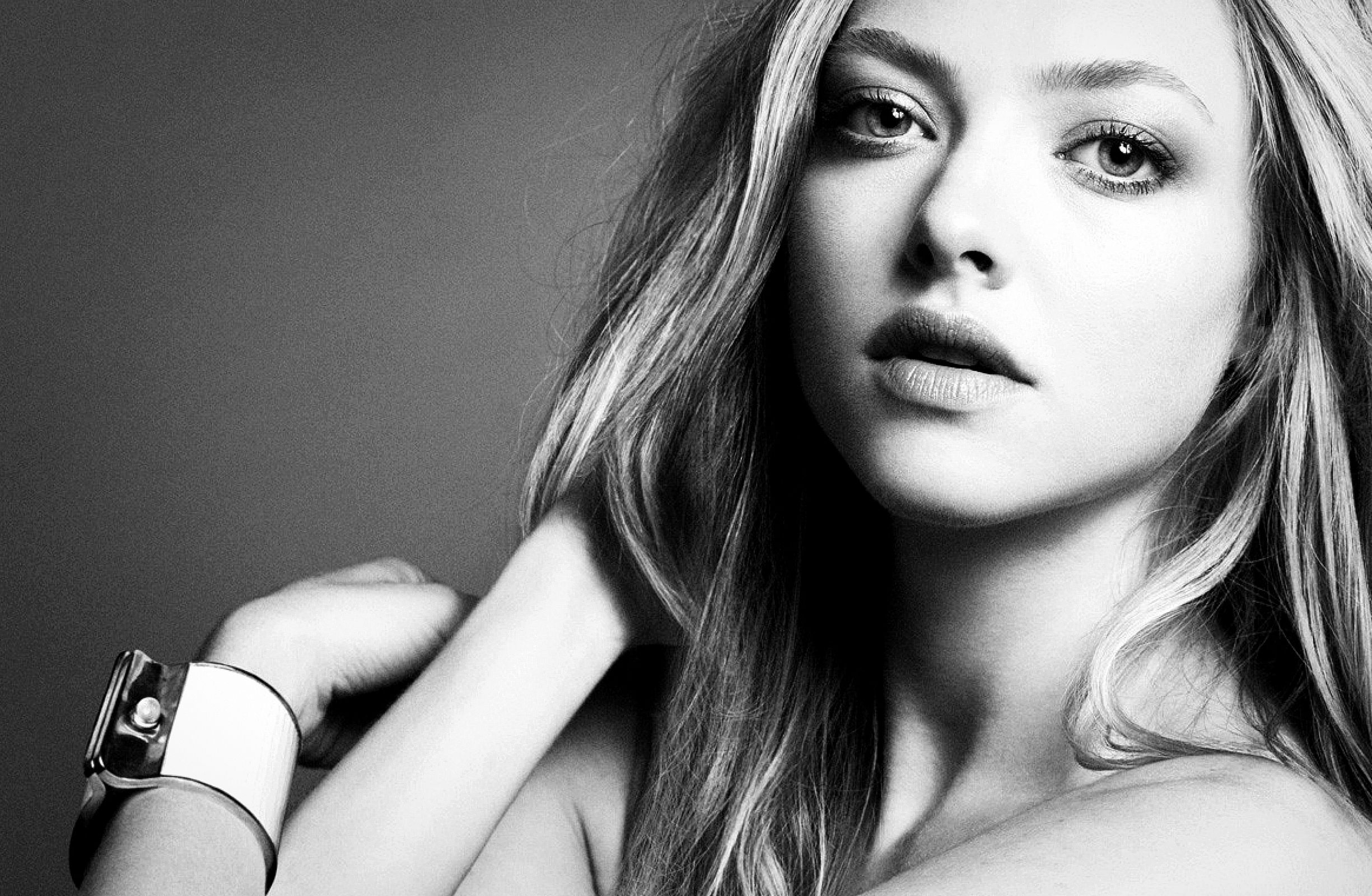 New Amanda Seyfried 2020 Wallpapers