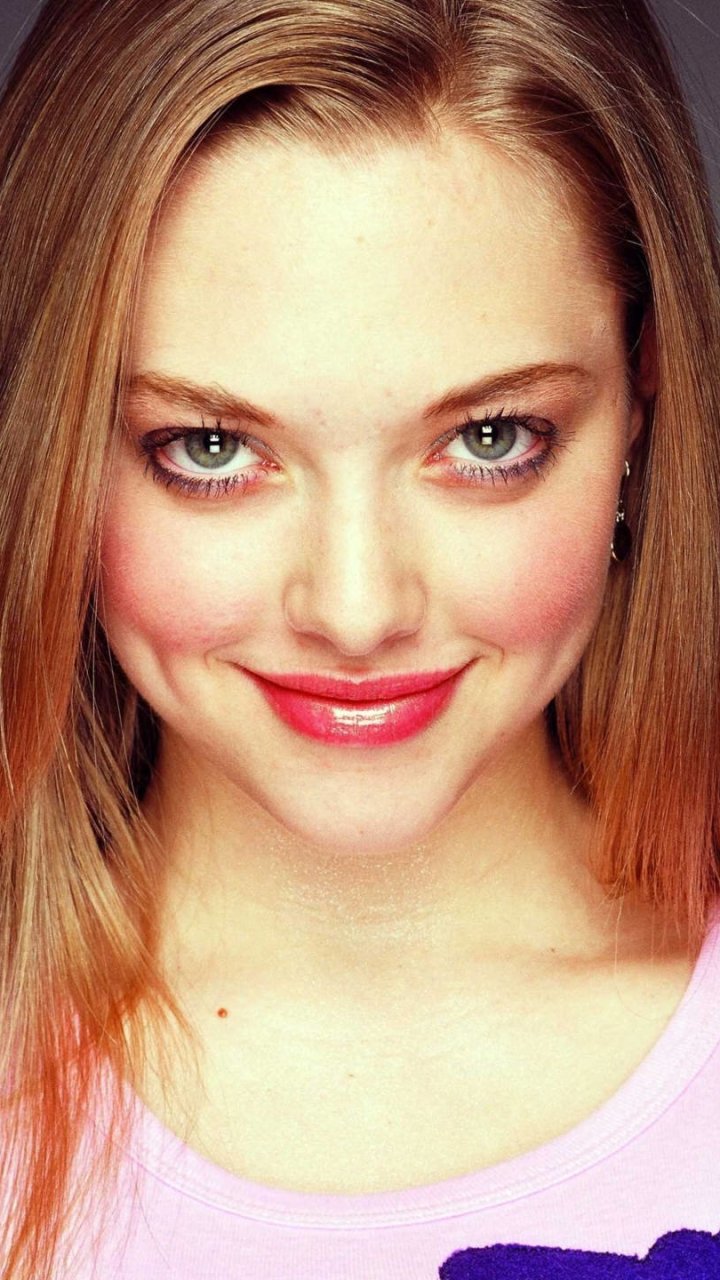 New Amanda Seyfried Actress 2021 Wallpapers