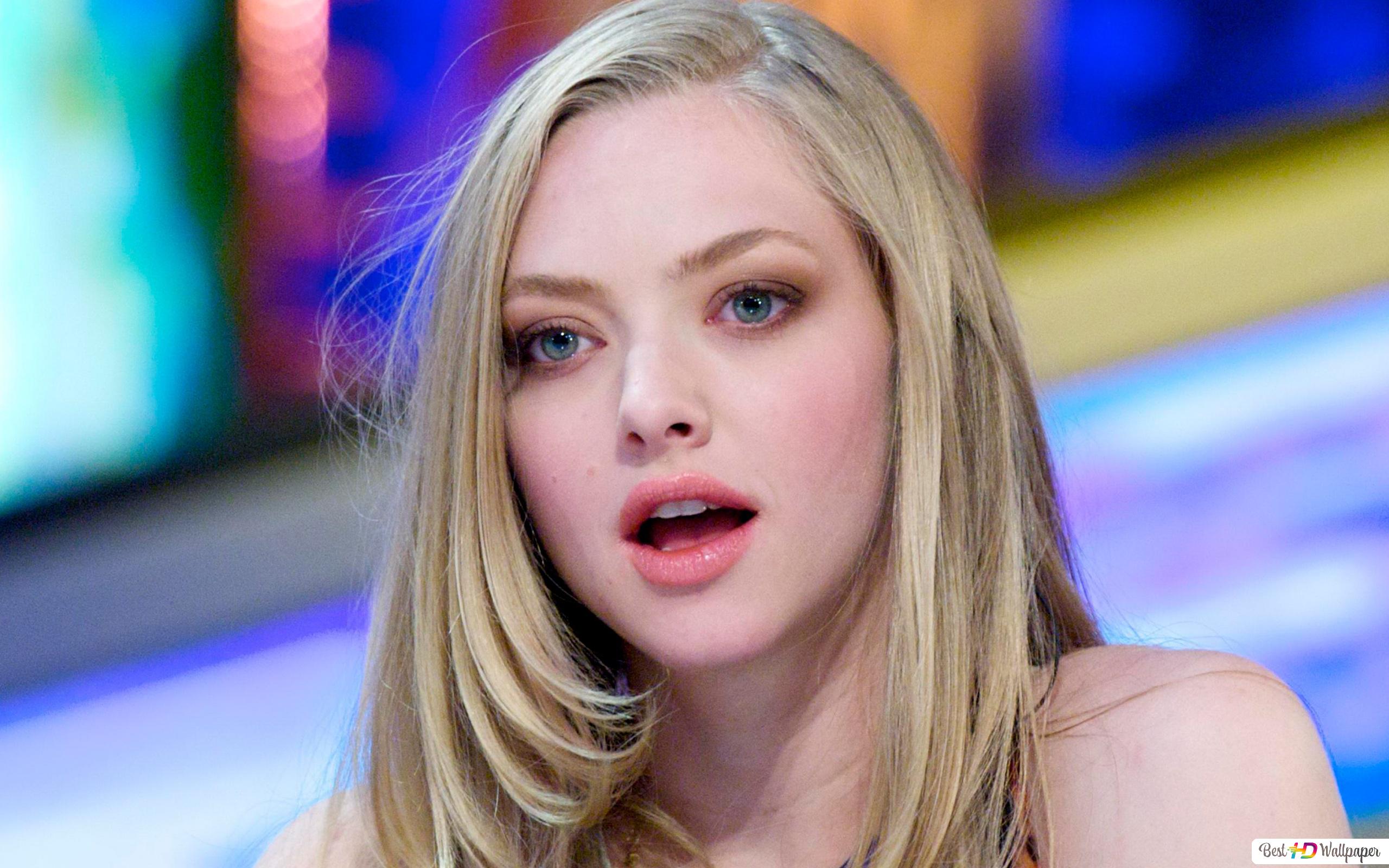 New Amanda Seyfried Wallpapers