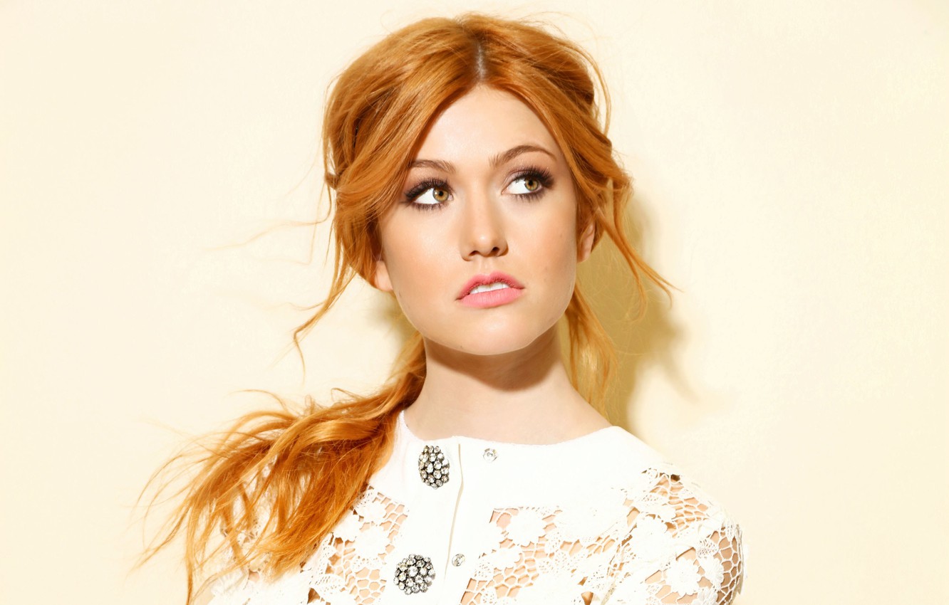 New Beautiful Katherine McNamara Wallpapers